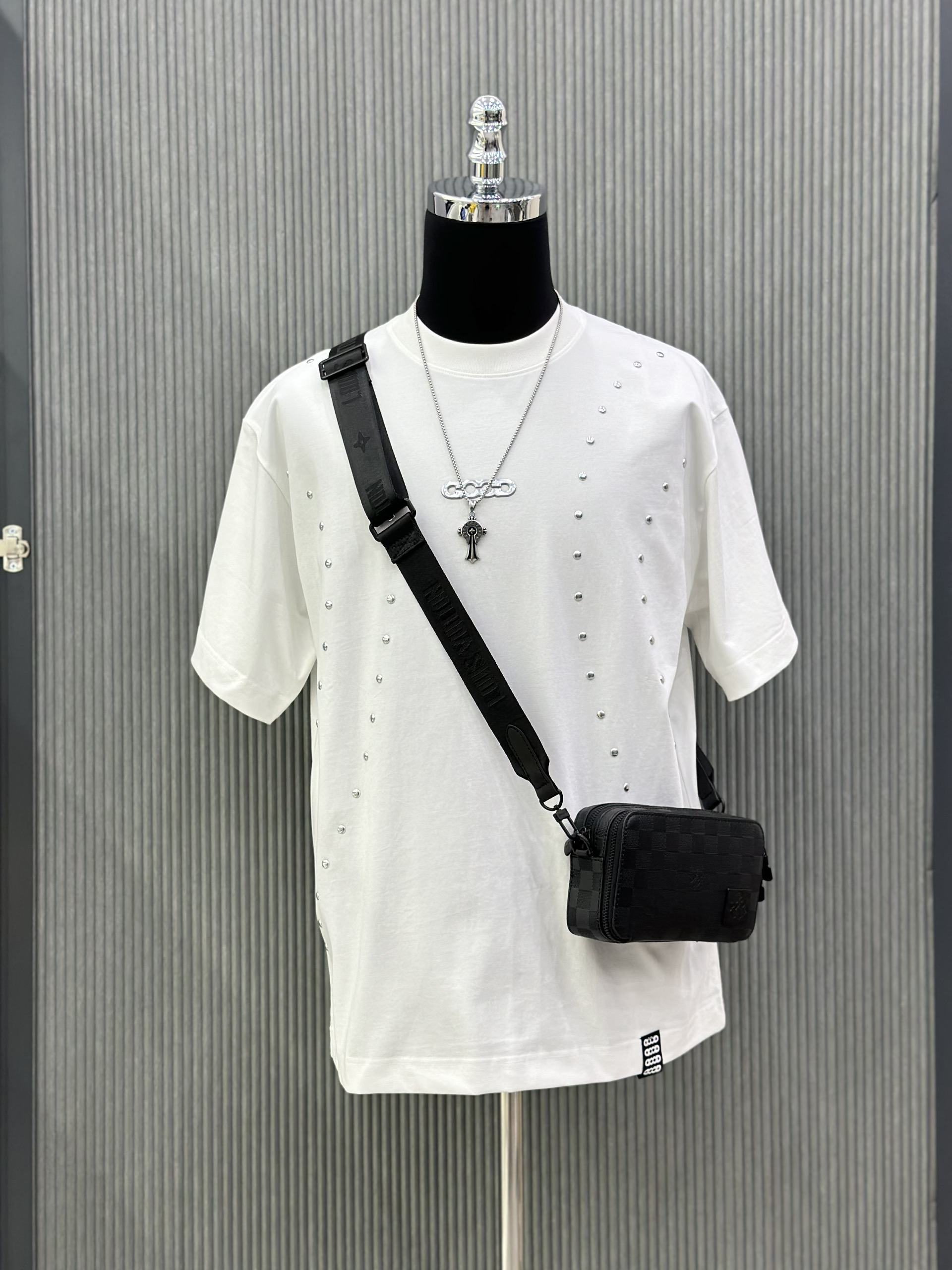 Áo phông T-shirt GOOD đính hạt Like Auth on web VTN