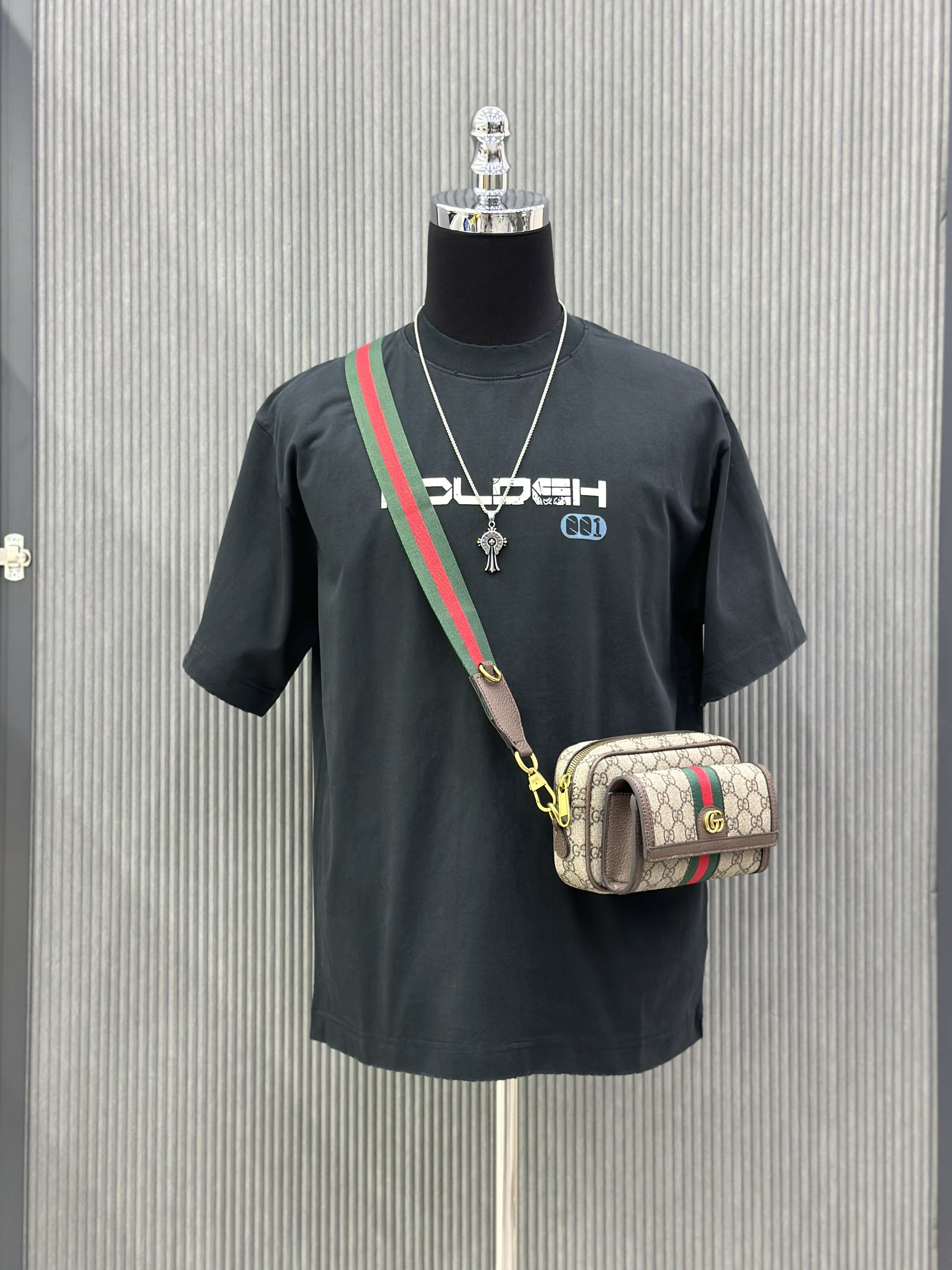 Áo phông T-shirt Local unisex chữ ngực check lưng Like Auth on web VTN