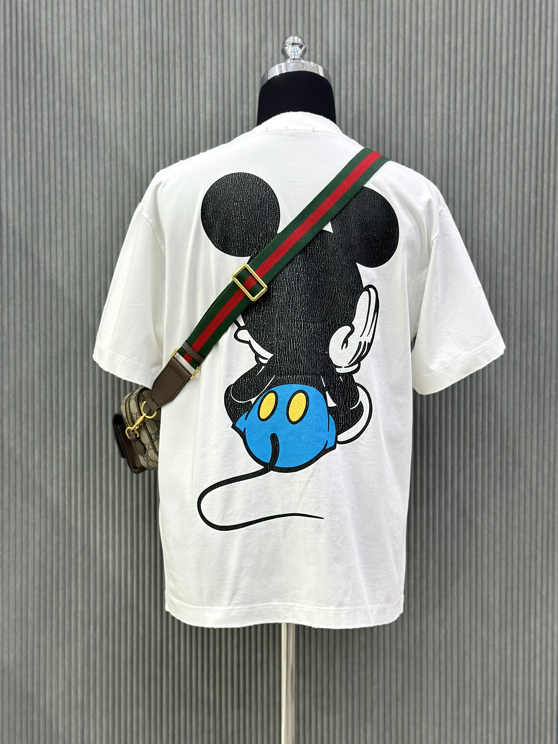 Áo phông T-shirt Local unisex họa tiết Mickey Like Auth on web VTN