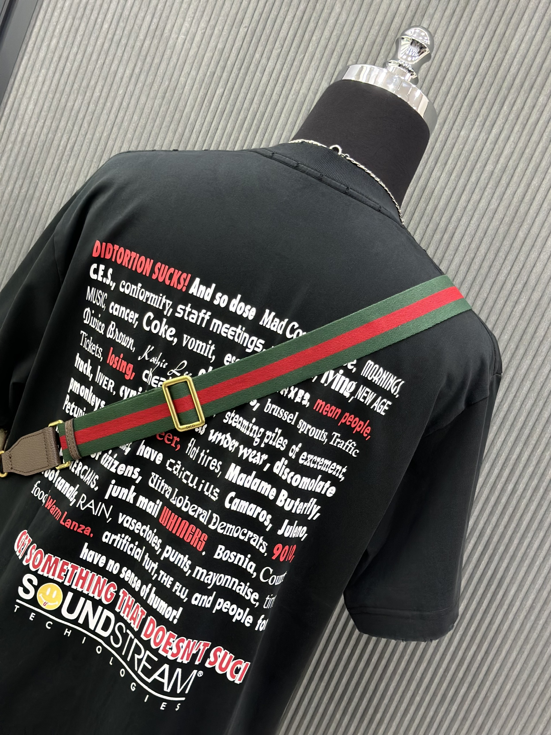 Áo phông T-shirt Local unisex mặt cười Vàng họa tiết chữ lưng Like Auth on web VTN