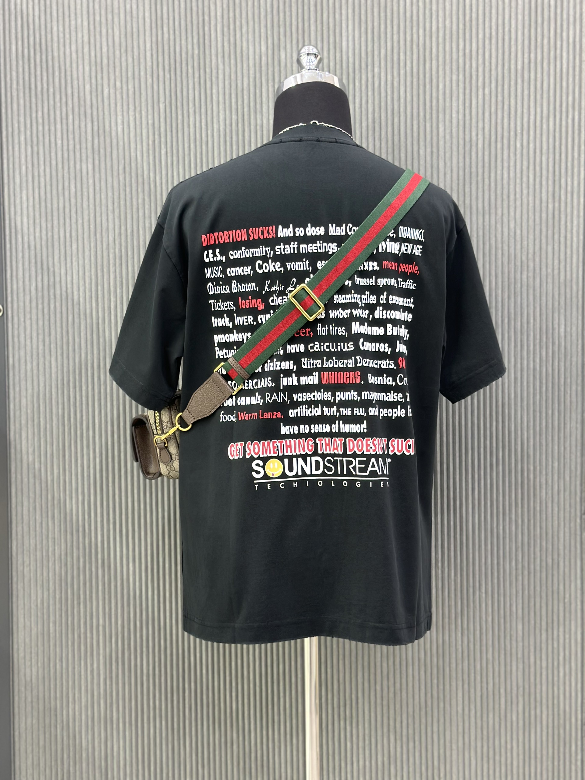Áo phông T-shirt Local unisex mặt cười Vàng họa tiết chữ lưng Like Auth on web VTN