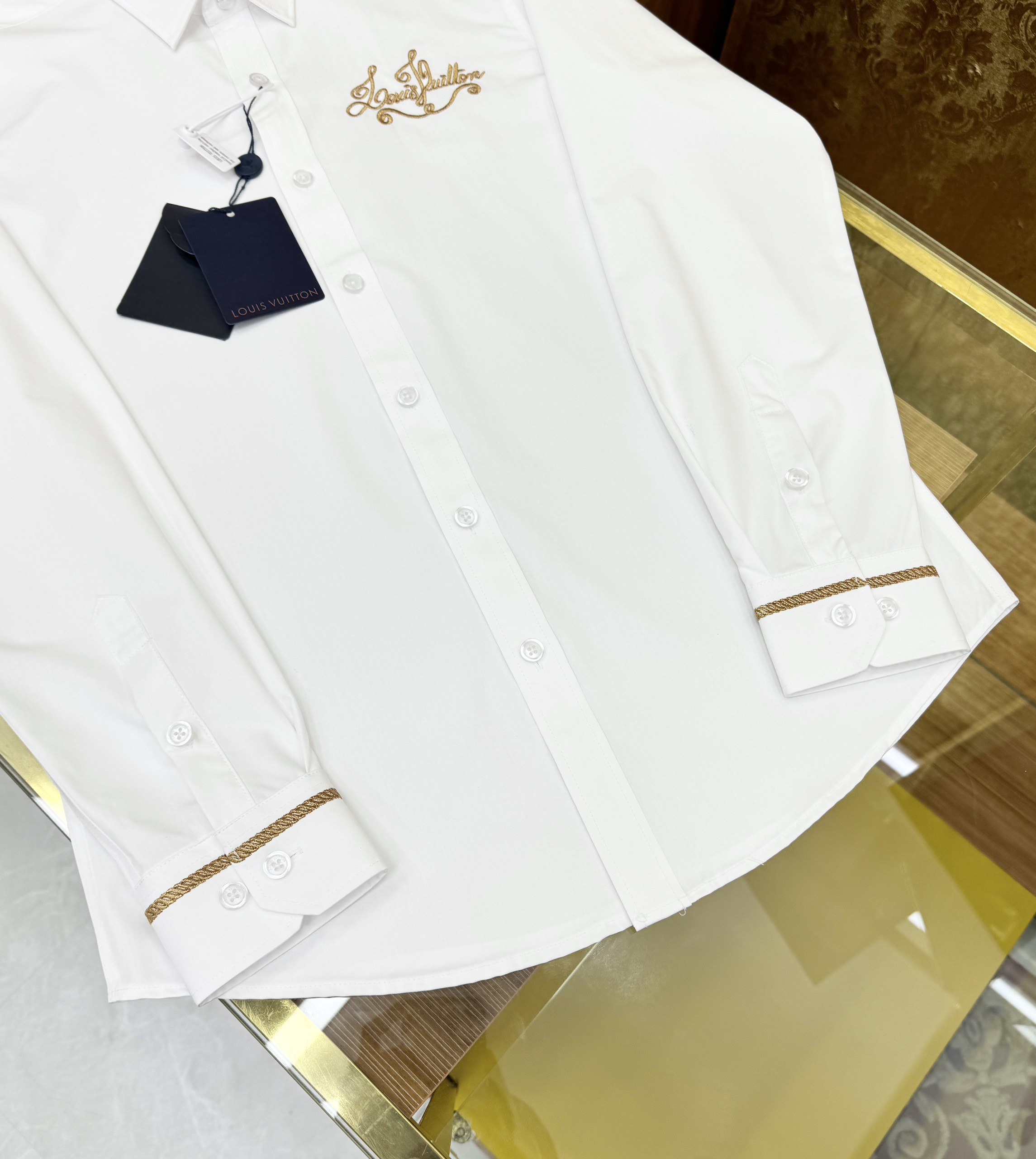 Áo sơ mi dài tay Louis Vuitton LV logo chữ kẻ sọc tay thêu Like Auth on web CD