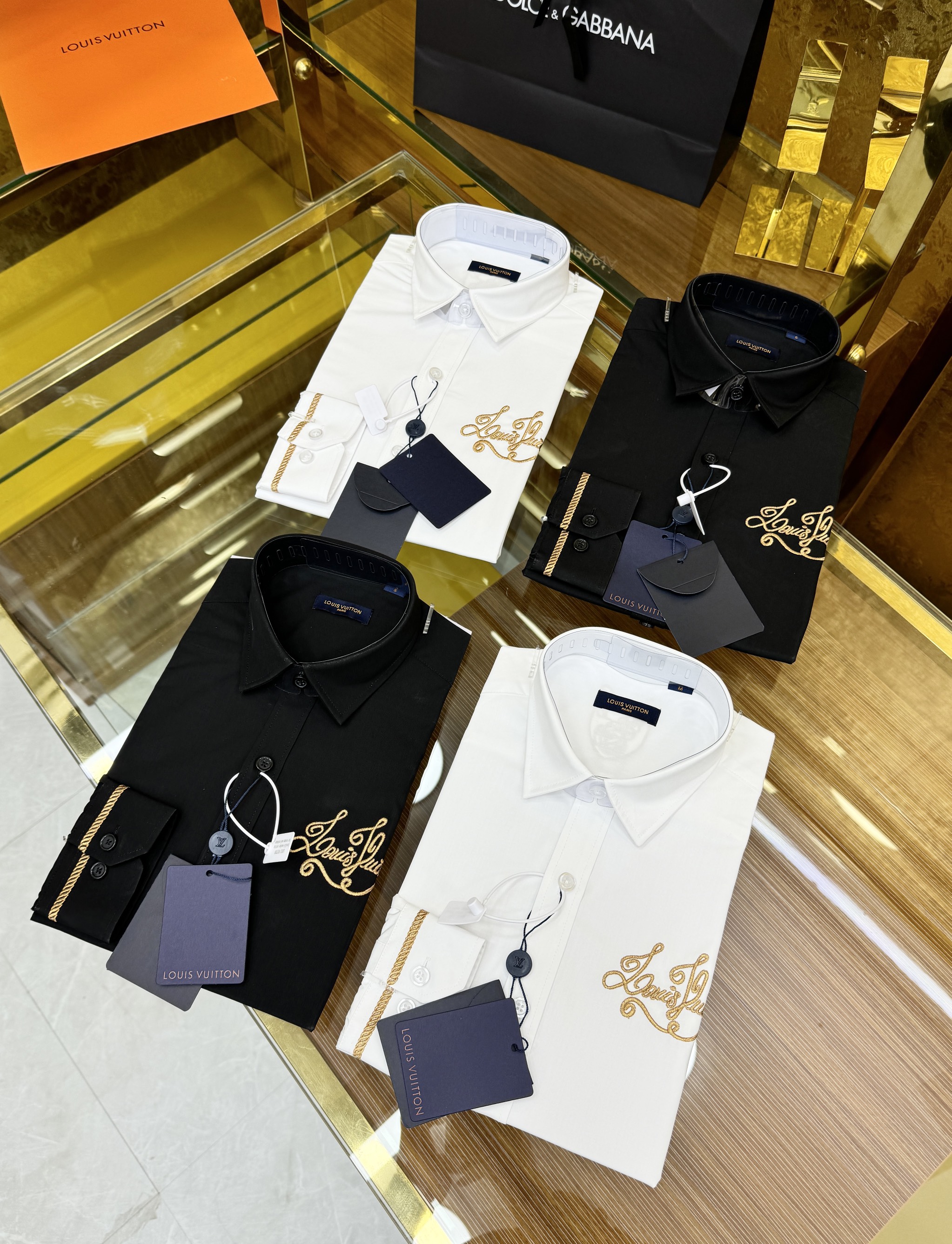 Áo sơ mi dài tay Louis Vuitton LV logo chữ kẻ sọc tay thêu Like Auth on web CD