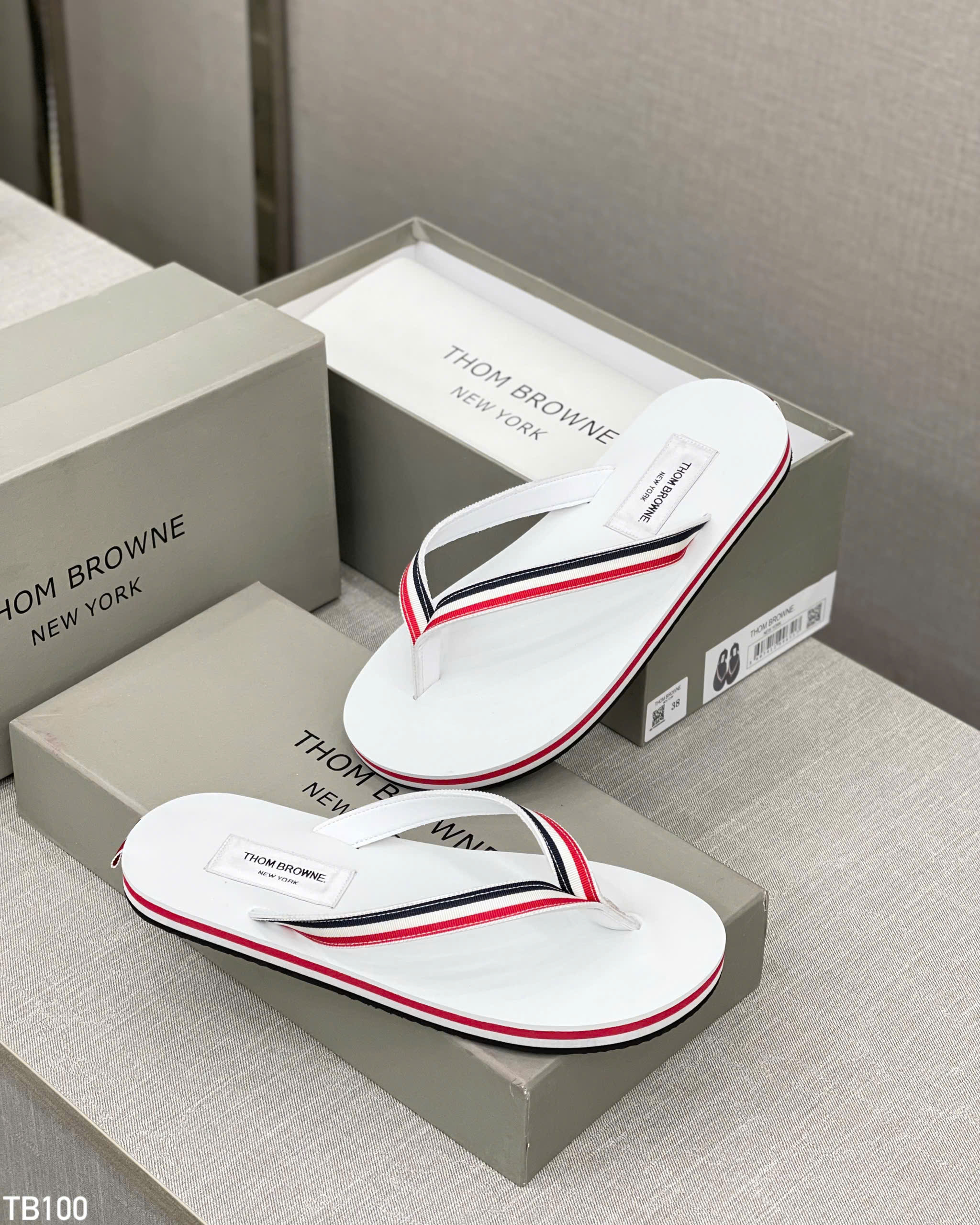Dép tông, xỏ ngón Thom Browne TB kẻ sọc màu Like Auth on web fullbox bill thẻ HG