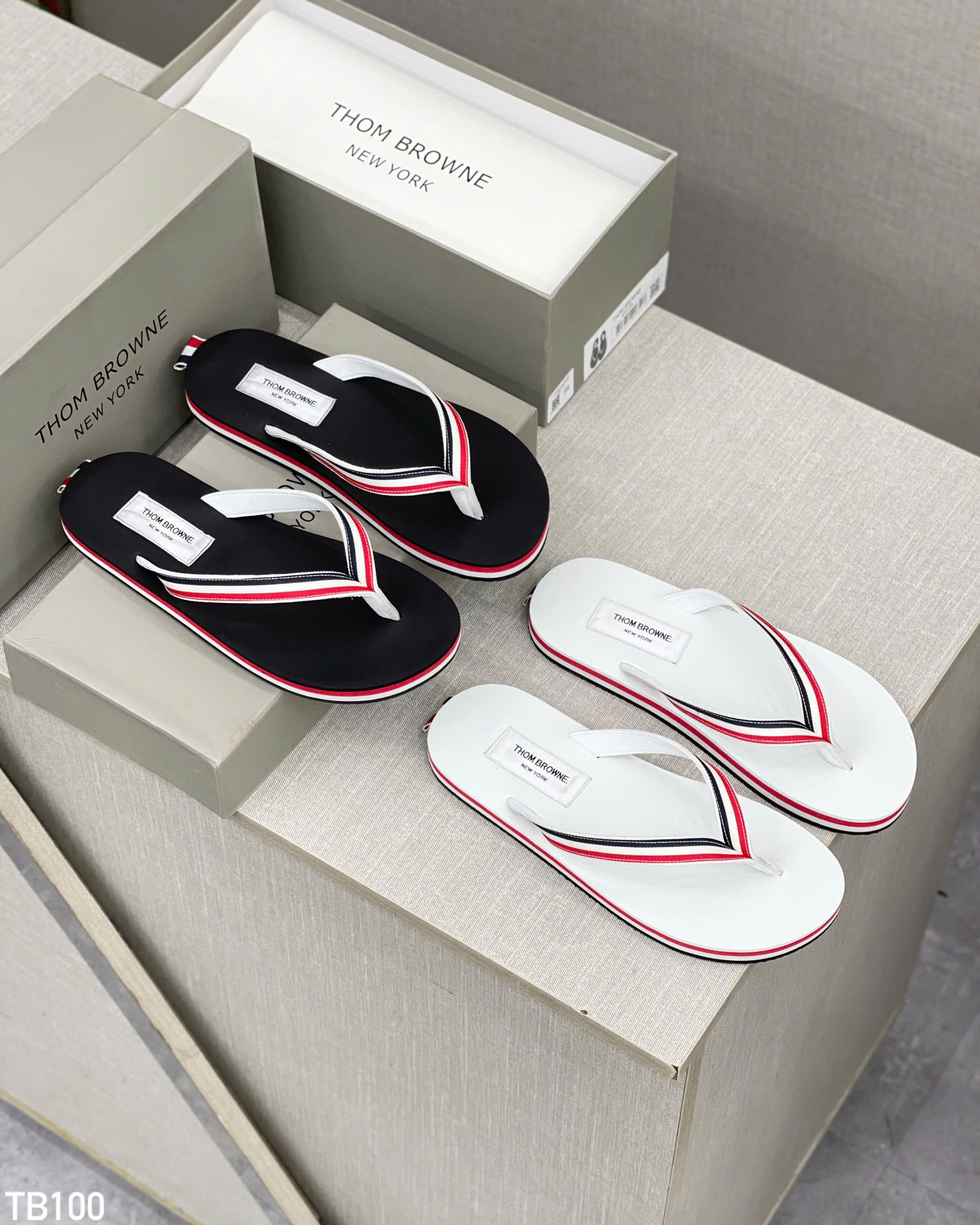 Dép tông, xỏ ngón Thom Browne TB kẻ sọc màu Like Auth on web fullbox bill thẻ HG