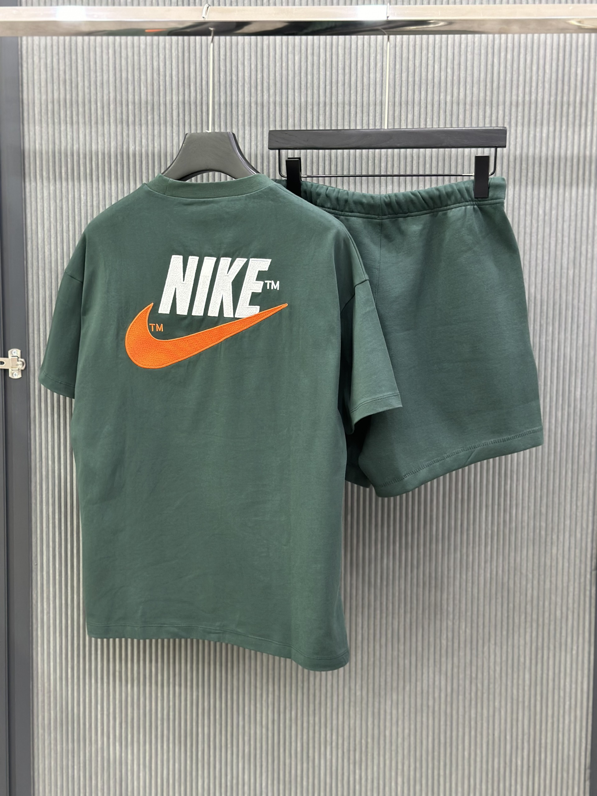 Bộ, Set hè Nike NK Xanh lá logo chữ thêu Trắng Cam Like Auth on web VTN