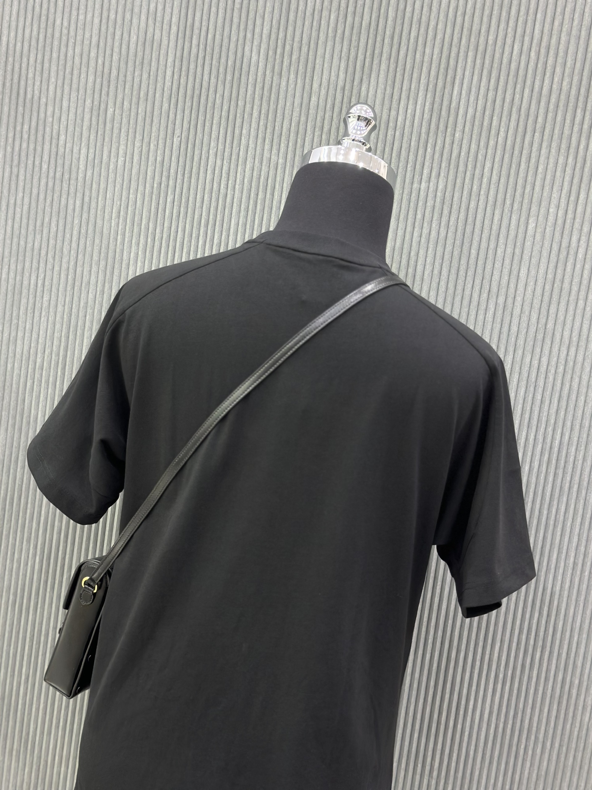 Bộ, Set hè Adidas A Đen kẻ tay Đỏ Like Auth on web VTN
