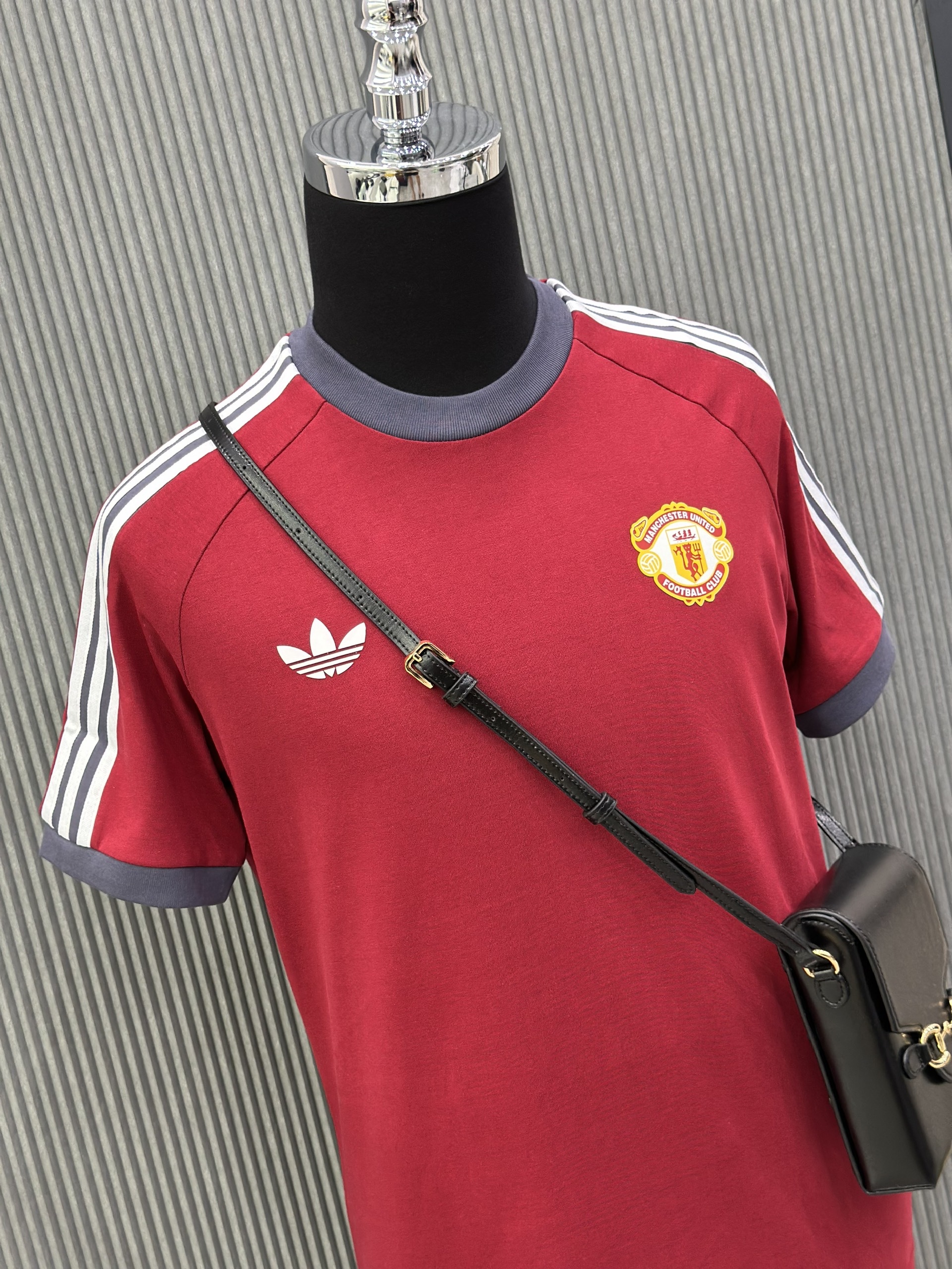 Bộ, Set hè Adidas A Đỏ phối Xám logo chữ kẻ sọc Trắng Like Auth on web VTN