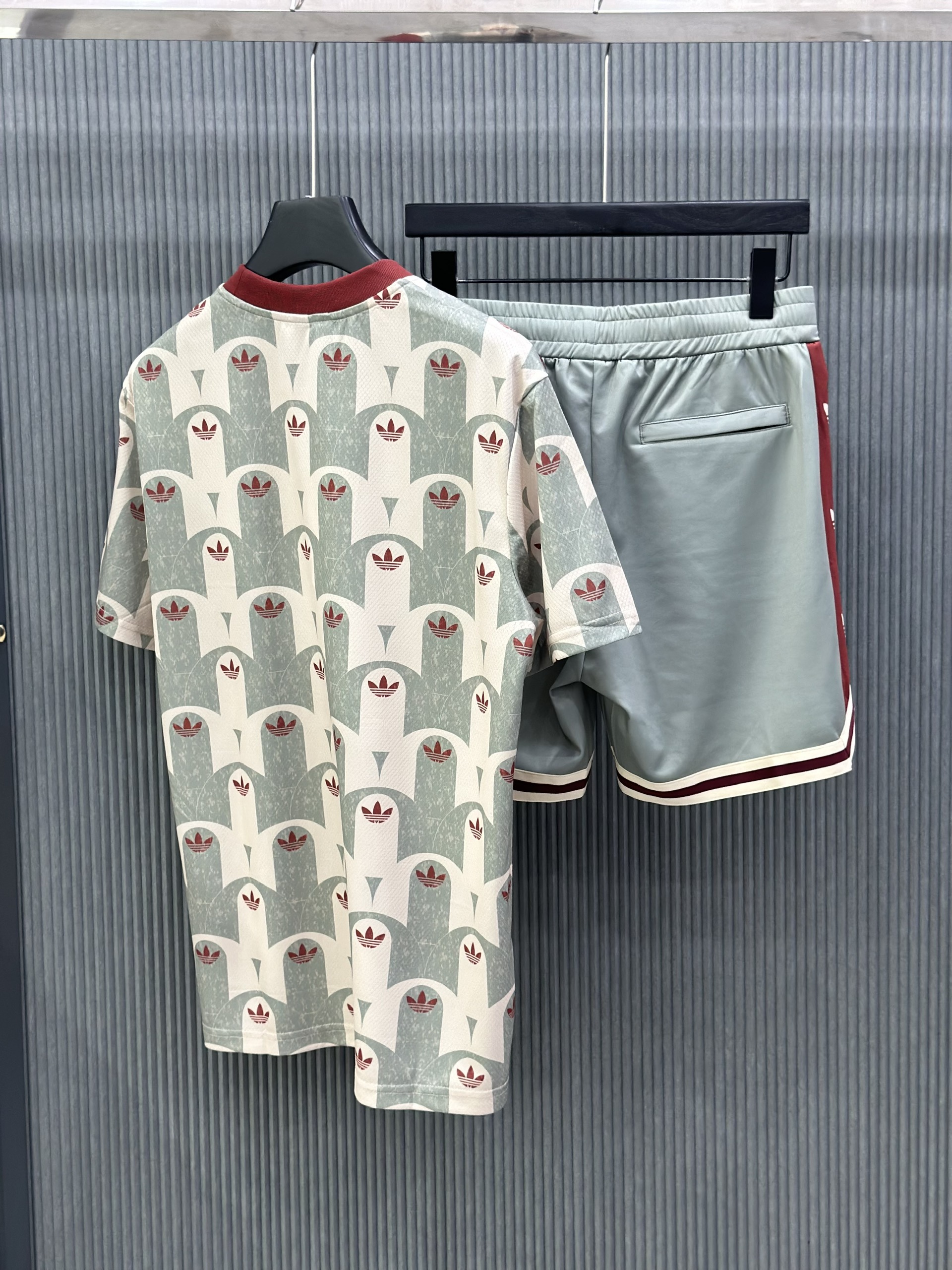 Bộ, Set hè Adidas A Xanh ngọc họa tiết logo kẻ sọc Đỏ Like Auth on web VTN