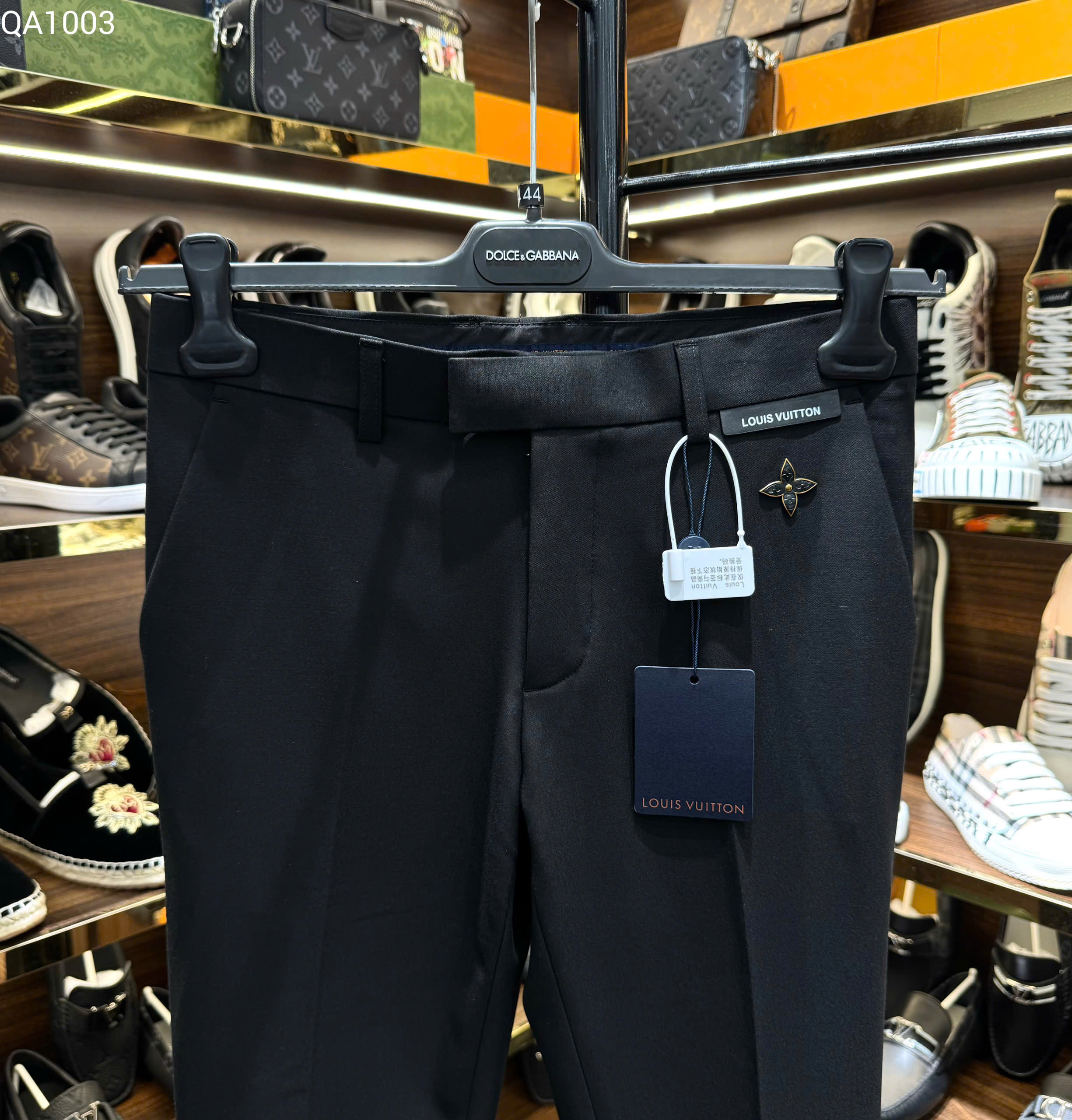 Quần Tây, Âu Louis Vuitton LV Đen logo hoa kim loại Like Auth on web MK