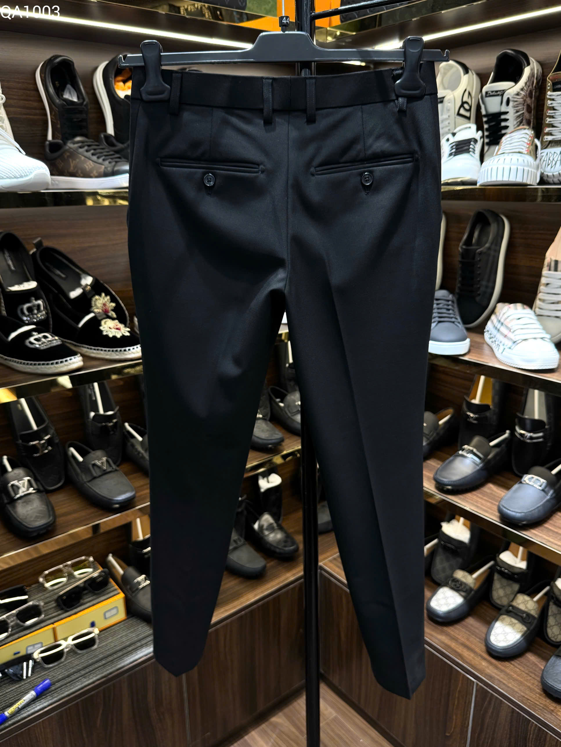 Quần Tây, Âu Louis Vuitton LV Đen logo hoa kim loại Like Auth on web MK