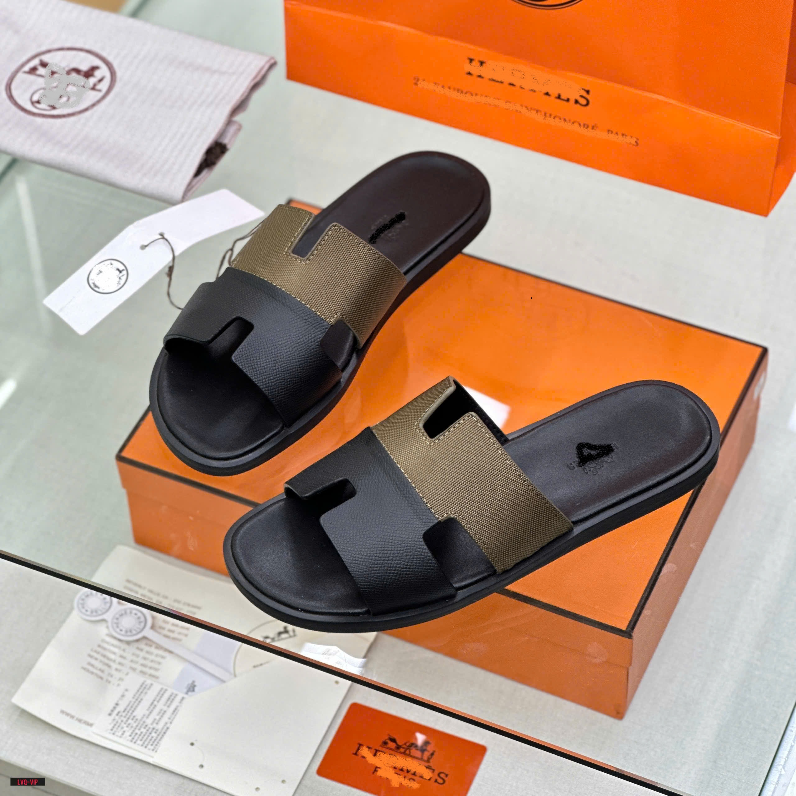 Dép lê quai ngang Hermes HM Đen phối Nâu trơn Like Auth on web fullbox bill thẻ LVQ