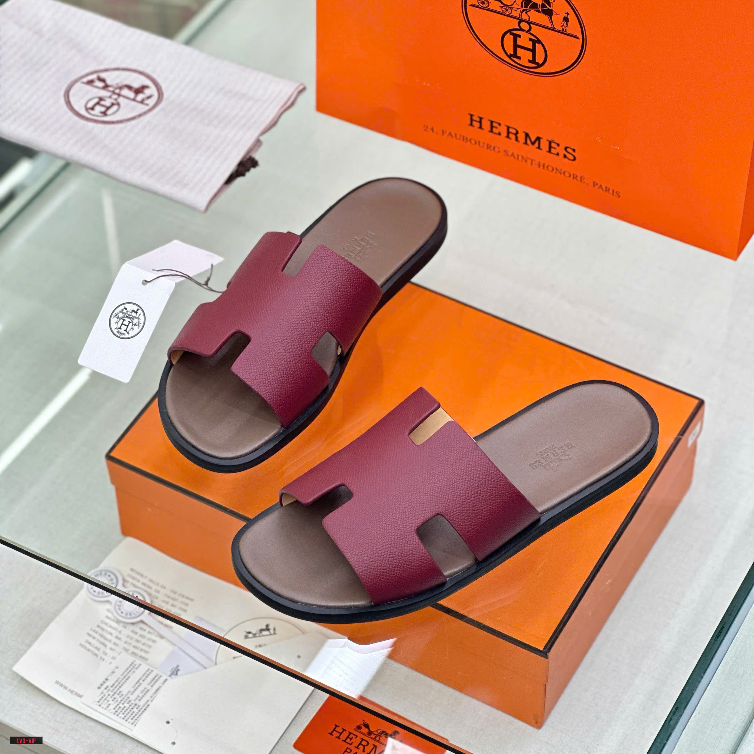Dép lê quai ngang Hermes HM Đỏ trơn đế Nâu Like Auth on web fullbox bill thẻ LVQ