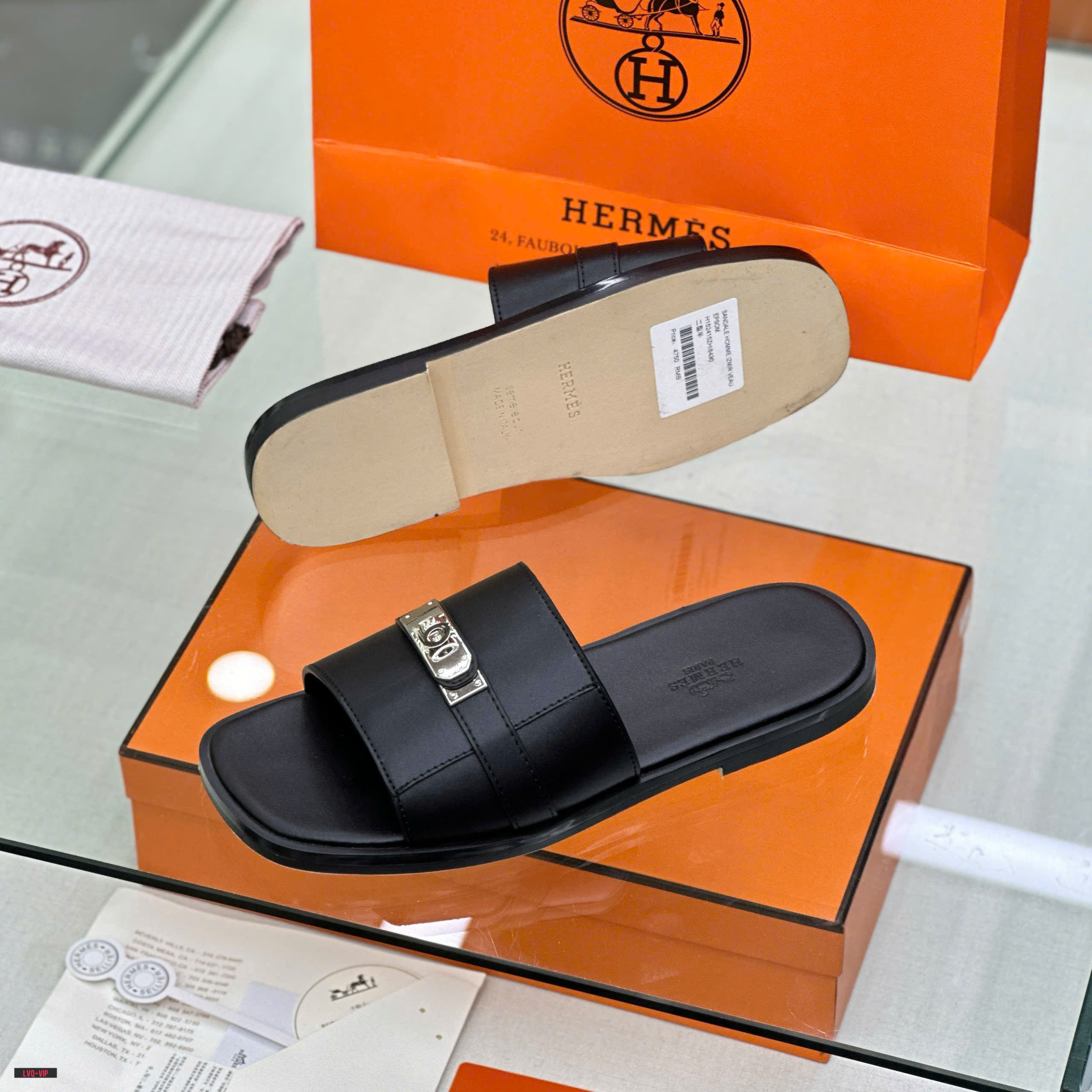 Dép lê quai ngang Hermes HM Đen trơn phối móc khóa vặn Bạc Like Auth on web fullbox bill thẻ LVQ