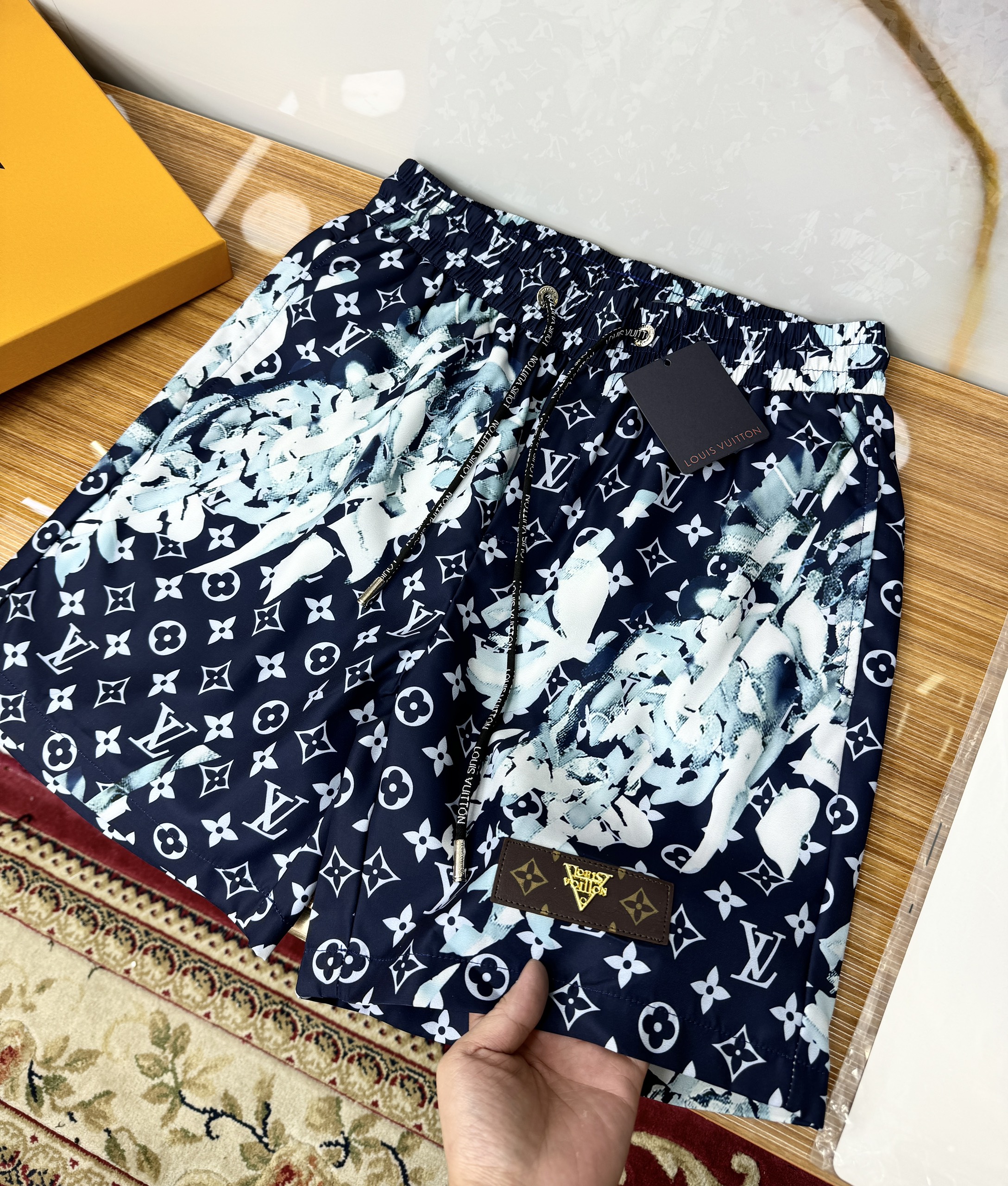 Quần short gió Louis Vuitton LV Xanh than họa tiết hoa loang logo full Like Auth 1-1 on web CD MK