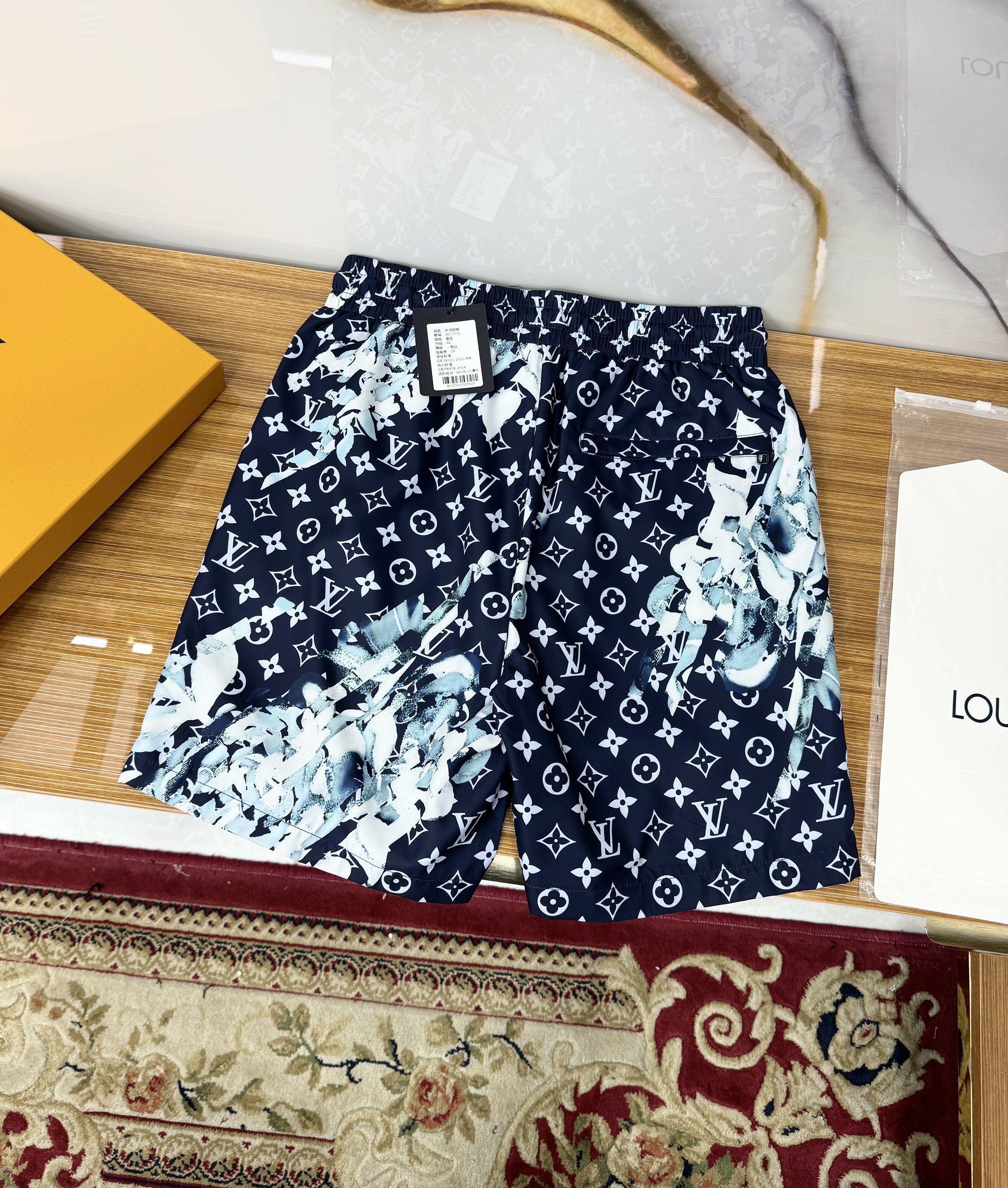 Quần short gió Louis Vuitton LV Xanh than họa tiết hoa loang logo full Like Auth 1-1 on web CD MK