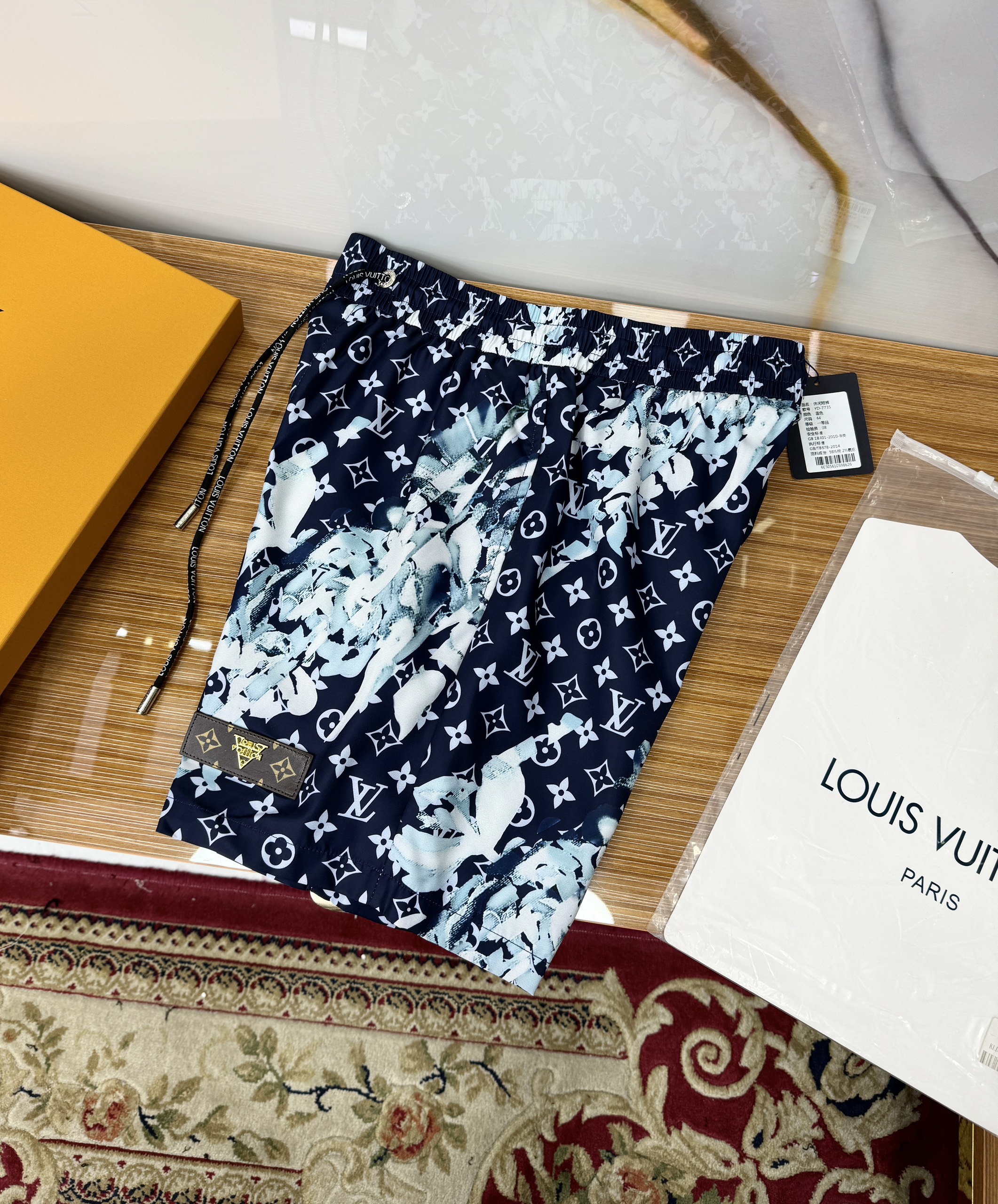 Quần short gió Louis Vuitton LV Xanh than họa tiết hoa loang logo full Like Auth 1-1 on web CD MK