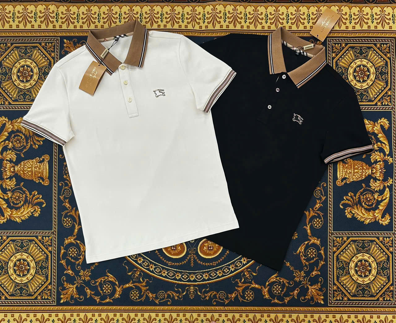 Áo polo Burberry BBR logo thêu ngực phối cổ Nâu Like Auth 1-1 on web LK