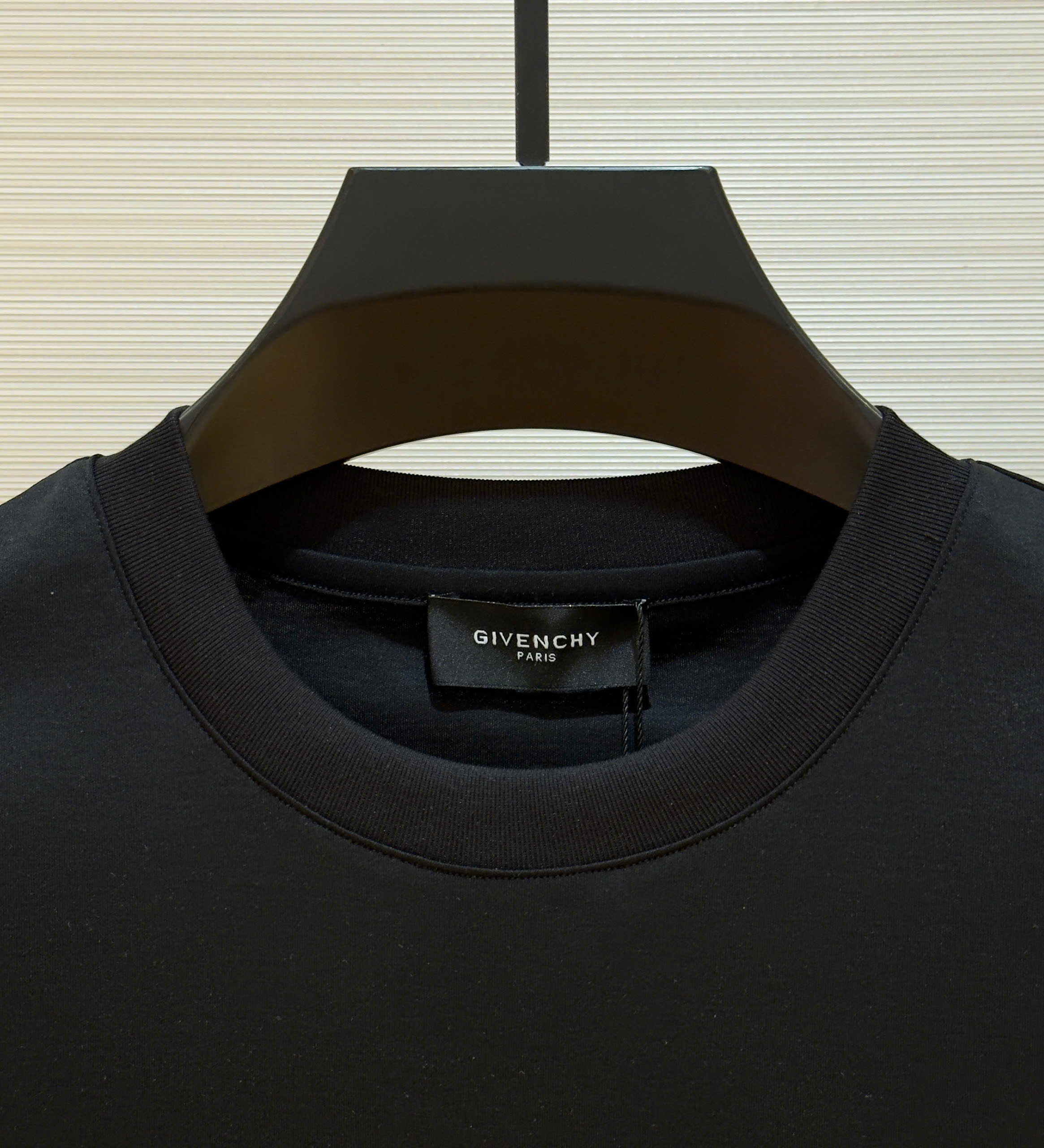 Áo phông T-shirt Givenchy họa tiết cá mập Like Auth on web DDT