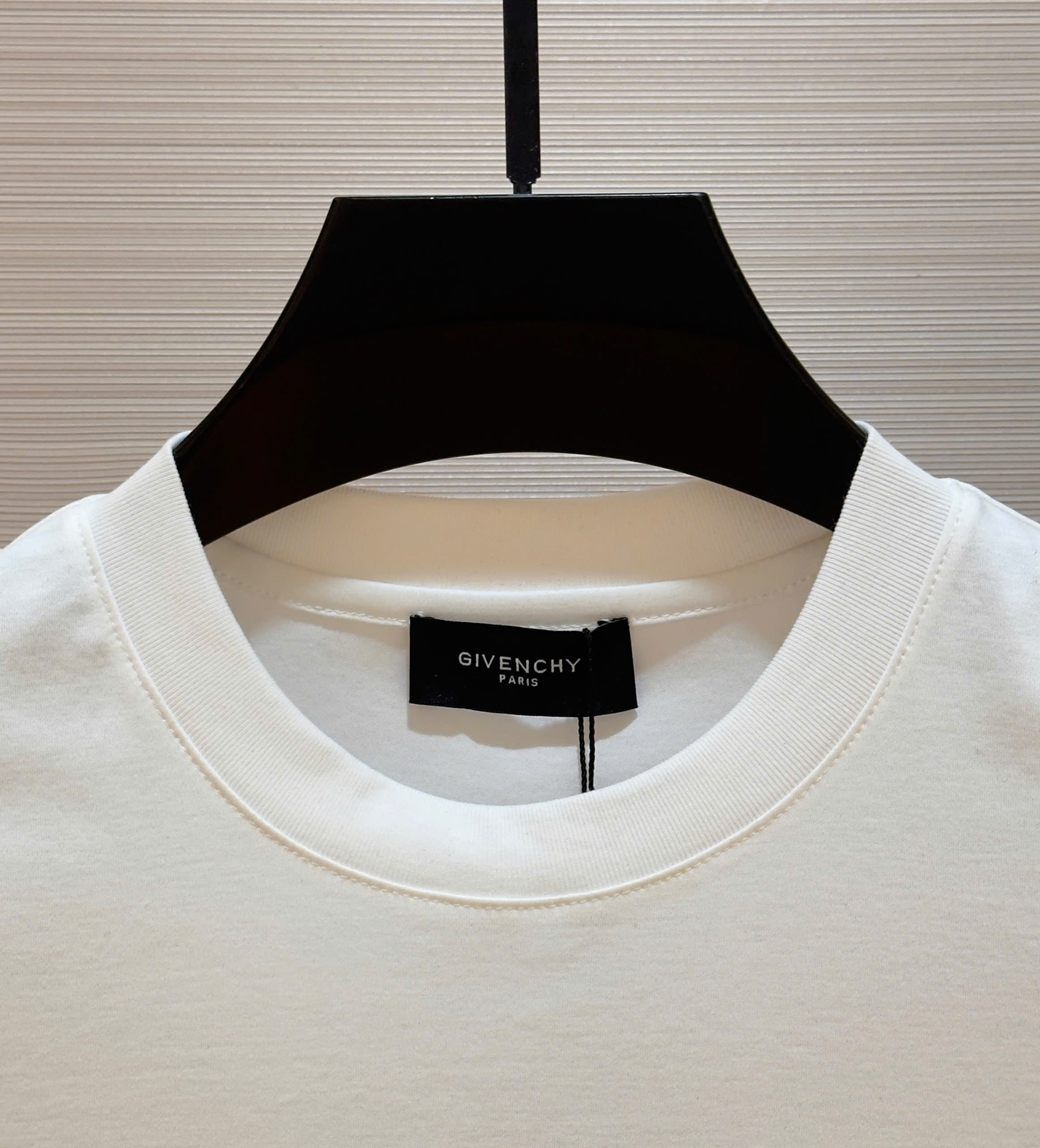 Áo phông T-shirt Givenchy họa tiết cá mập Like Auth on web DDT