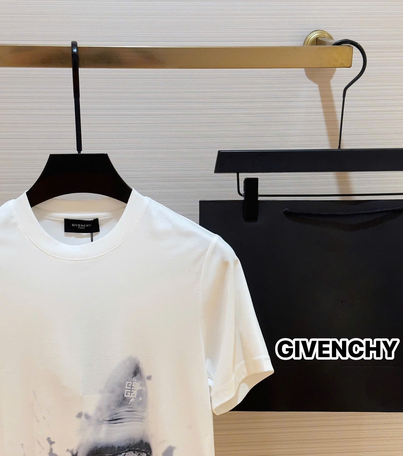 Áo phông T-shirt Givenchy họa tiết cá mập Like Auth on web DDT