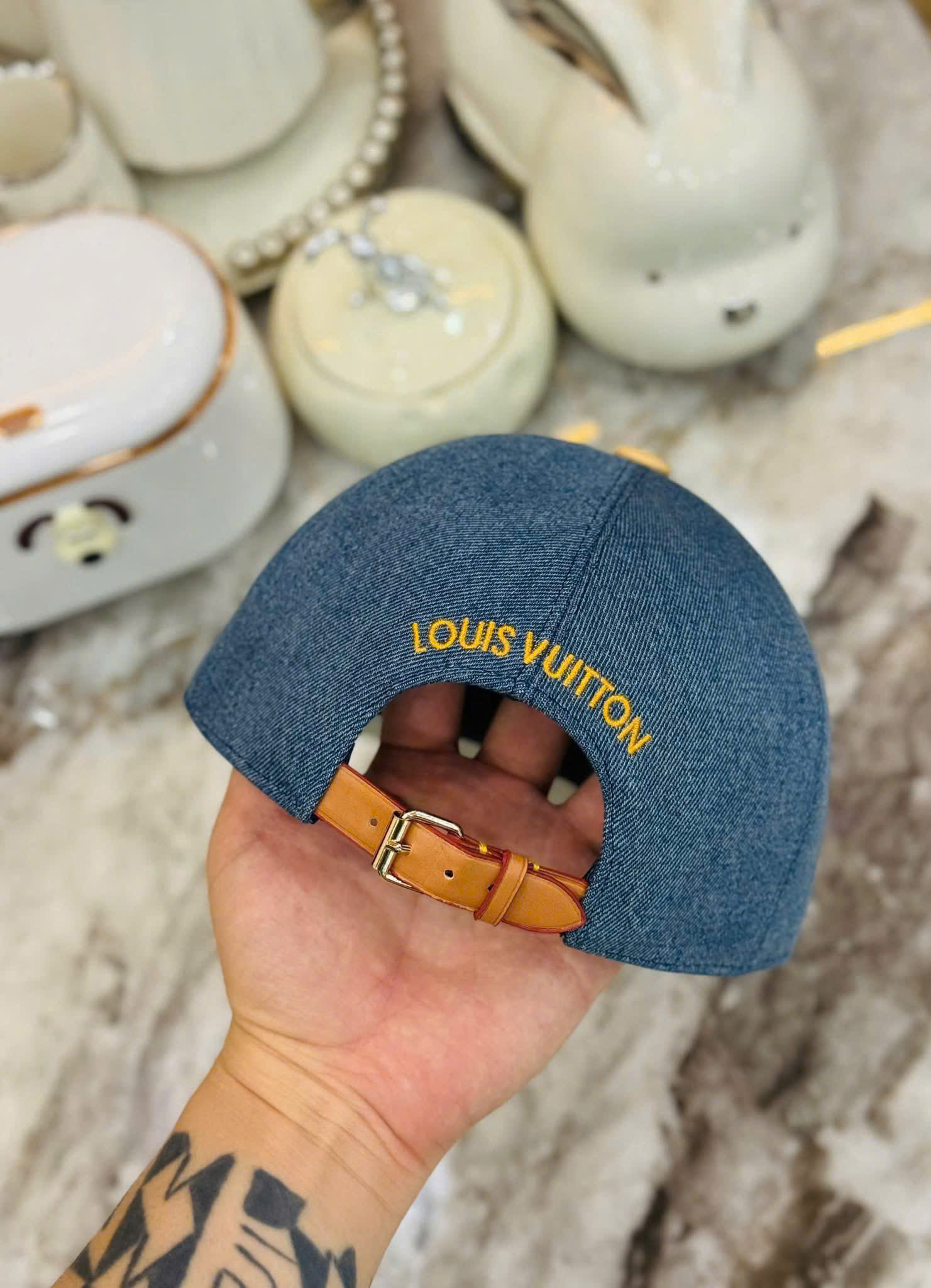 Mũ lưỡi trai, nón kết Louis Vuitton LV Xanh jean logo Vàng Like Auth fullbox PLD