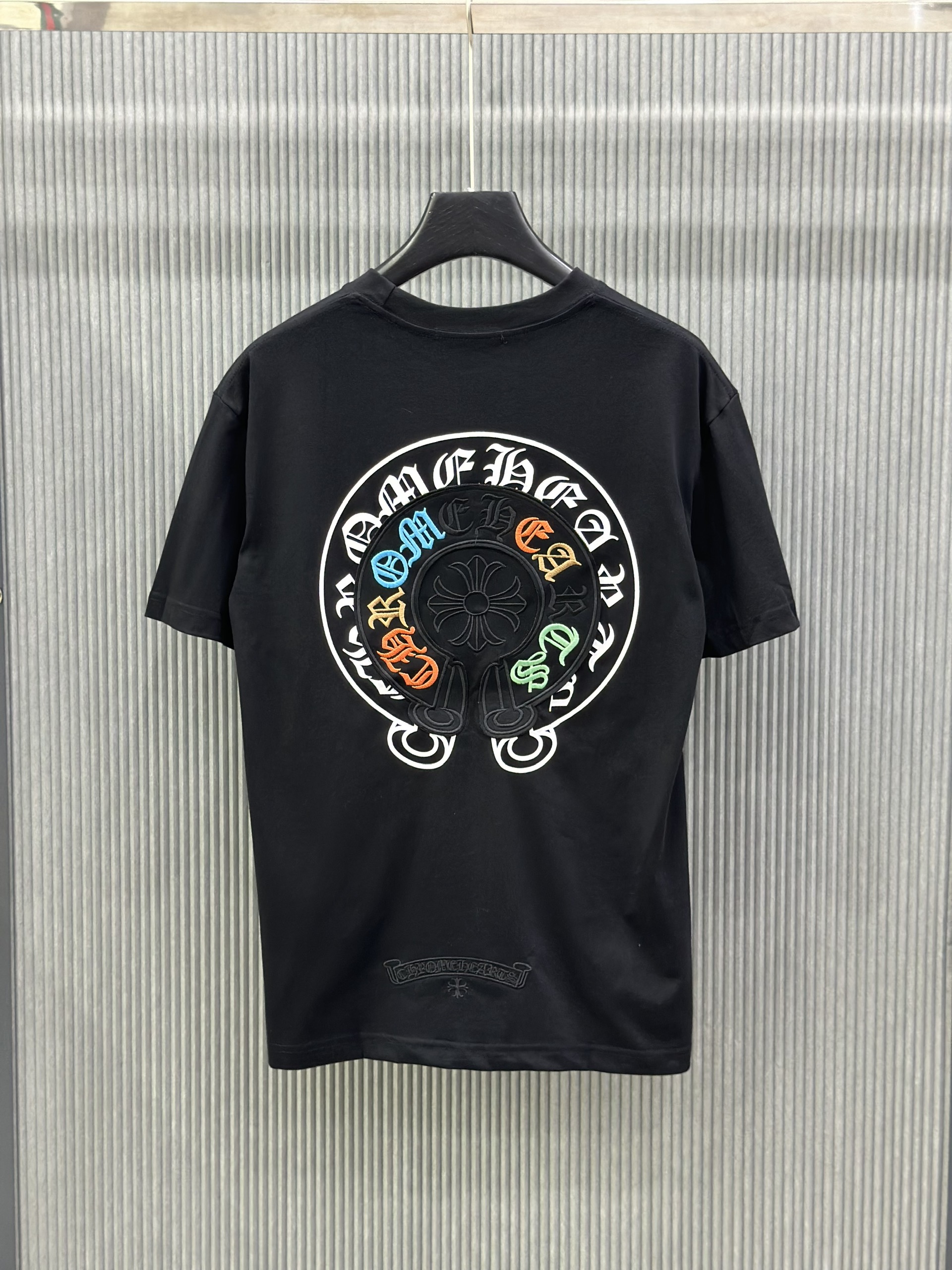 Áo phông T-shirt Chrome Heart CH logo màu thêu nổi Like Auth on web VTN