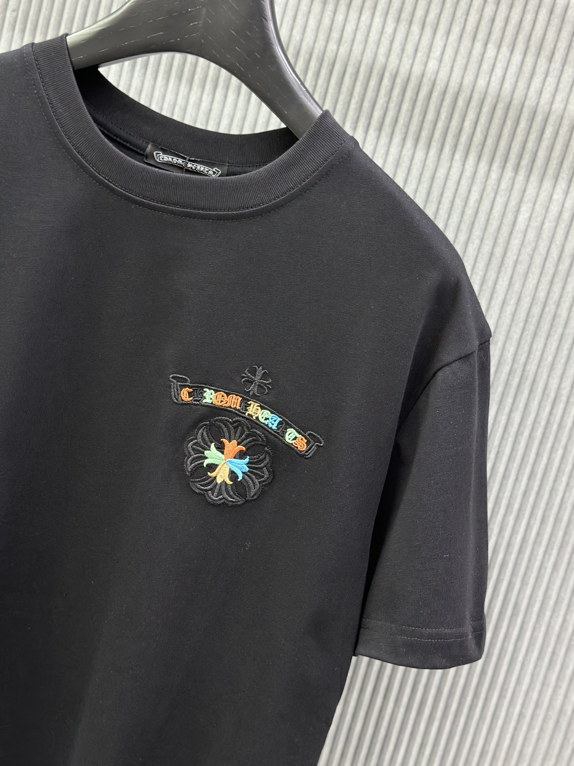 Áo phông T-shirt Chrome Heart CH logo màu thêu nổi Like Auth on web VTN