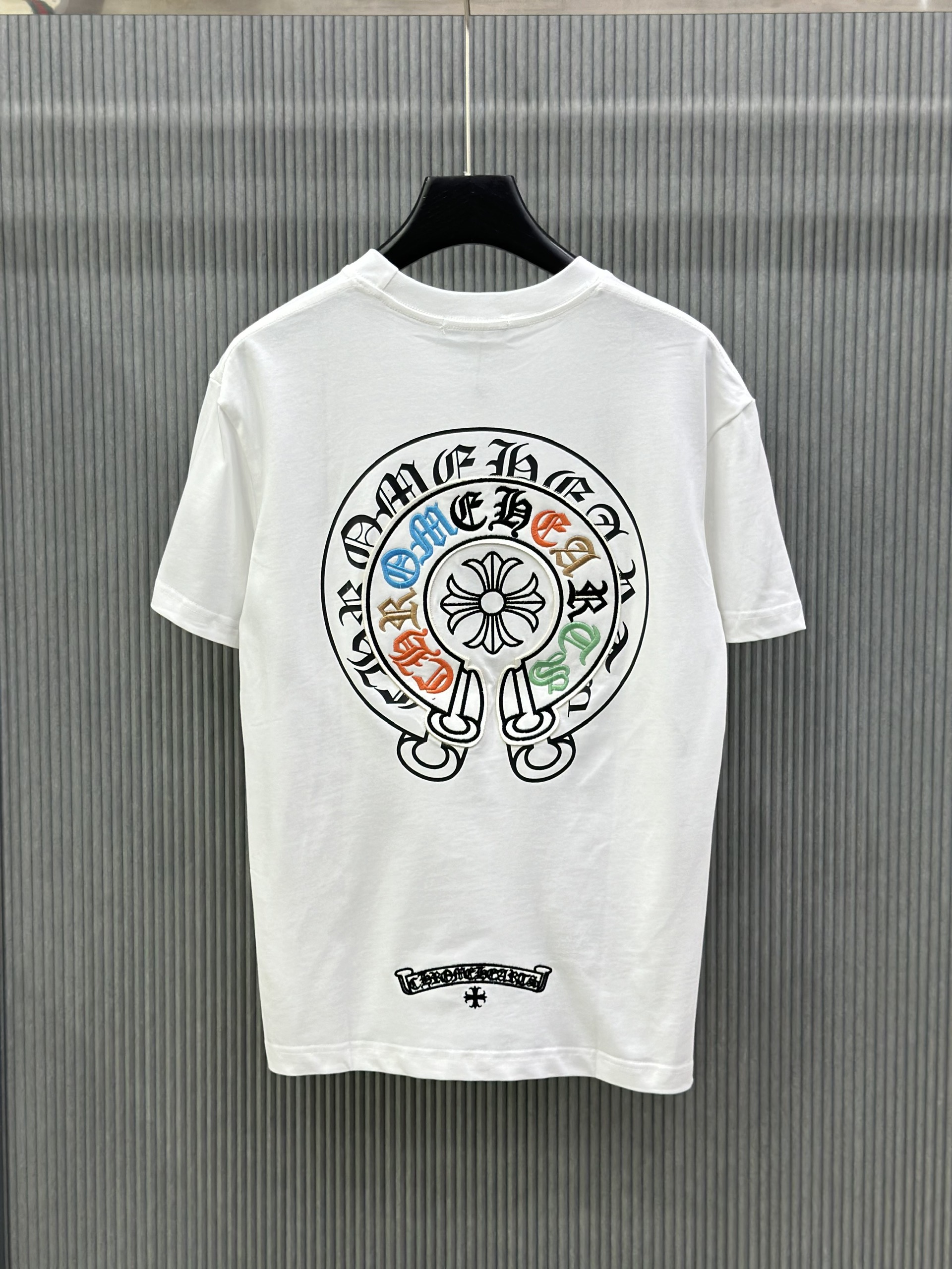 Áo phông T-shirt Chrome Heart CH logo màu thêu nổi Like Auth on web VTN