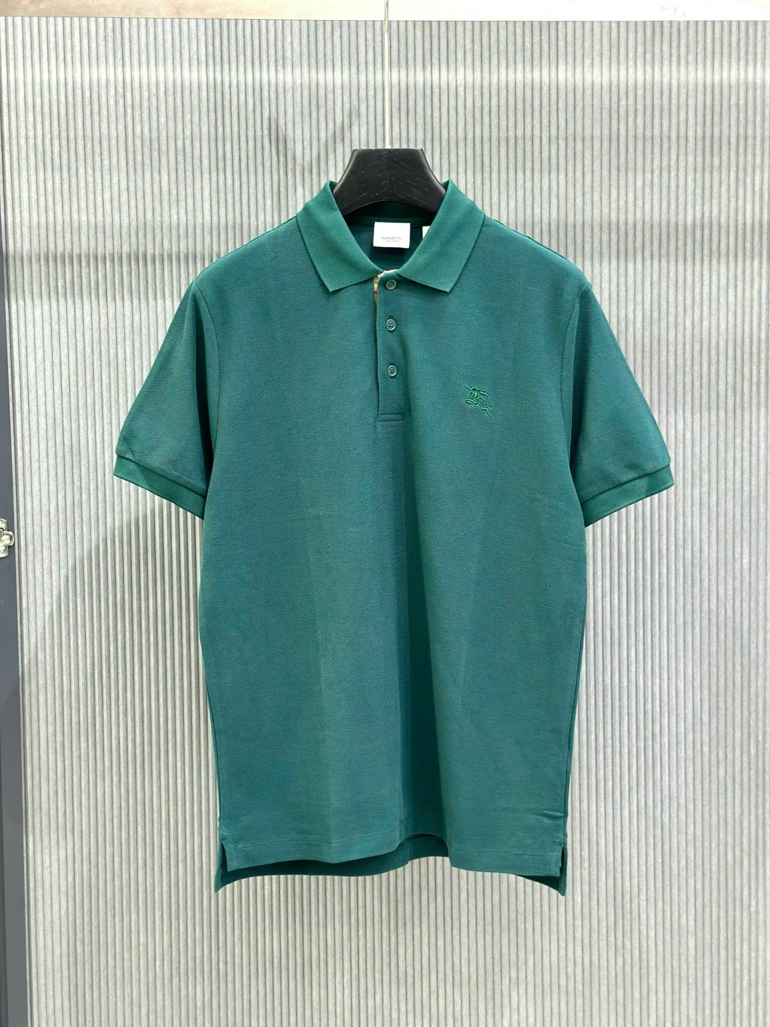 Áo polo Burberry BBR Xanh lá logo thêu ngực kẻ sọc dọc khuy Like Auth 1-1 on web VTN