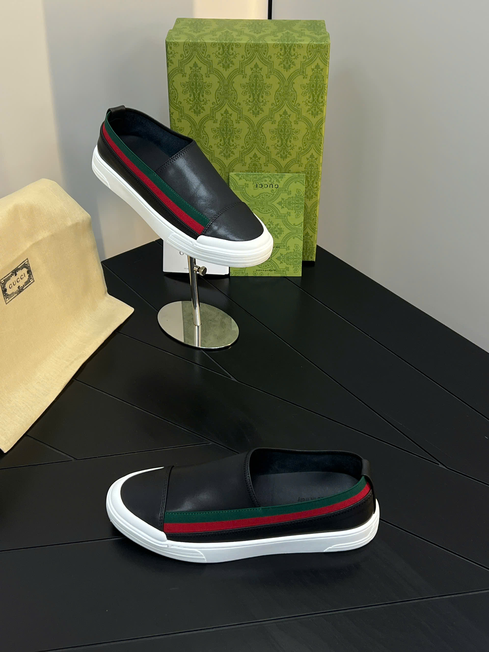Giày Slipon Gucci GC Đen bóng trơn kẻ sọc Xanh Đỏ sườn Like Auth Fullbox phụ kiện HG