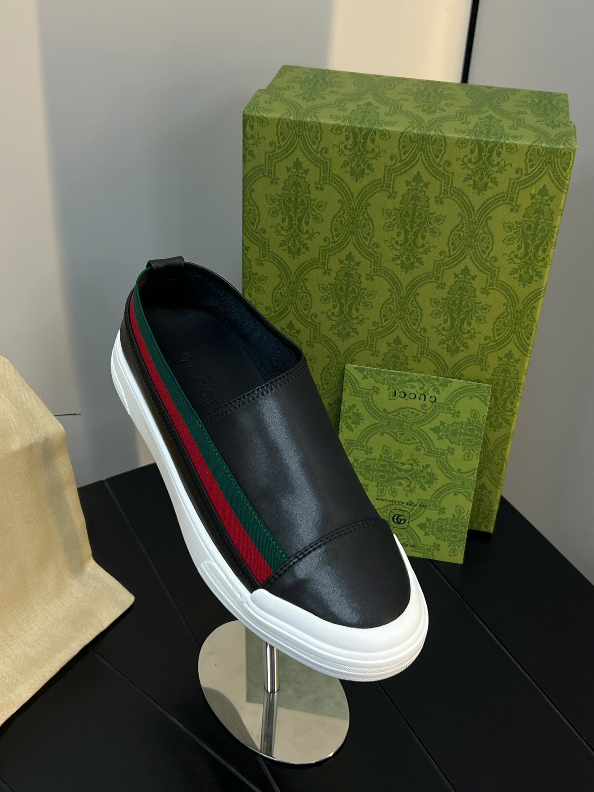Giày Slipon Gucci GC Đen bóng trơn kẻ sọc Xanh Đỏ sườn Like Auth Fullbox phụ kiện HG