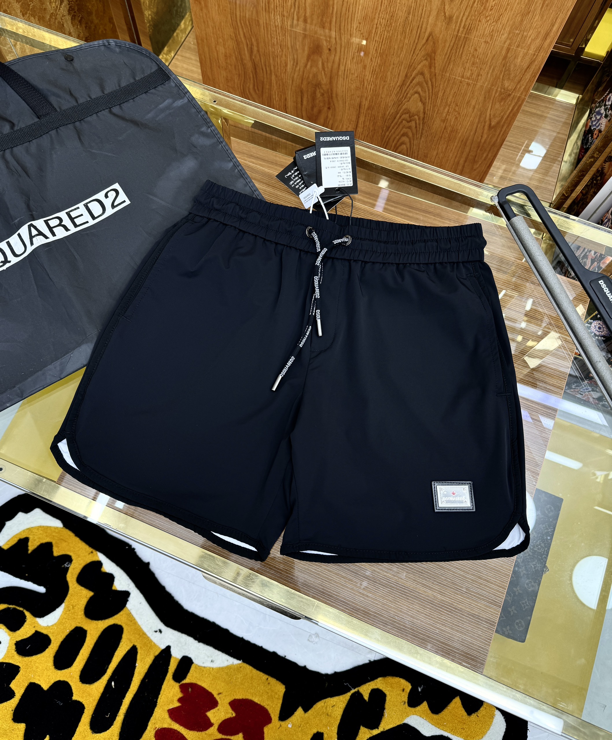 Quần short gió Dsquared2 DSQ2 logo D2 túi sau Like Auth 1-1 on web CD