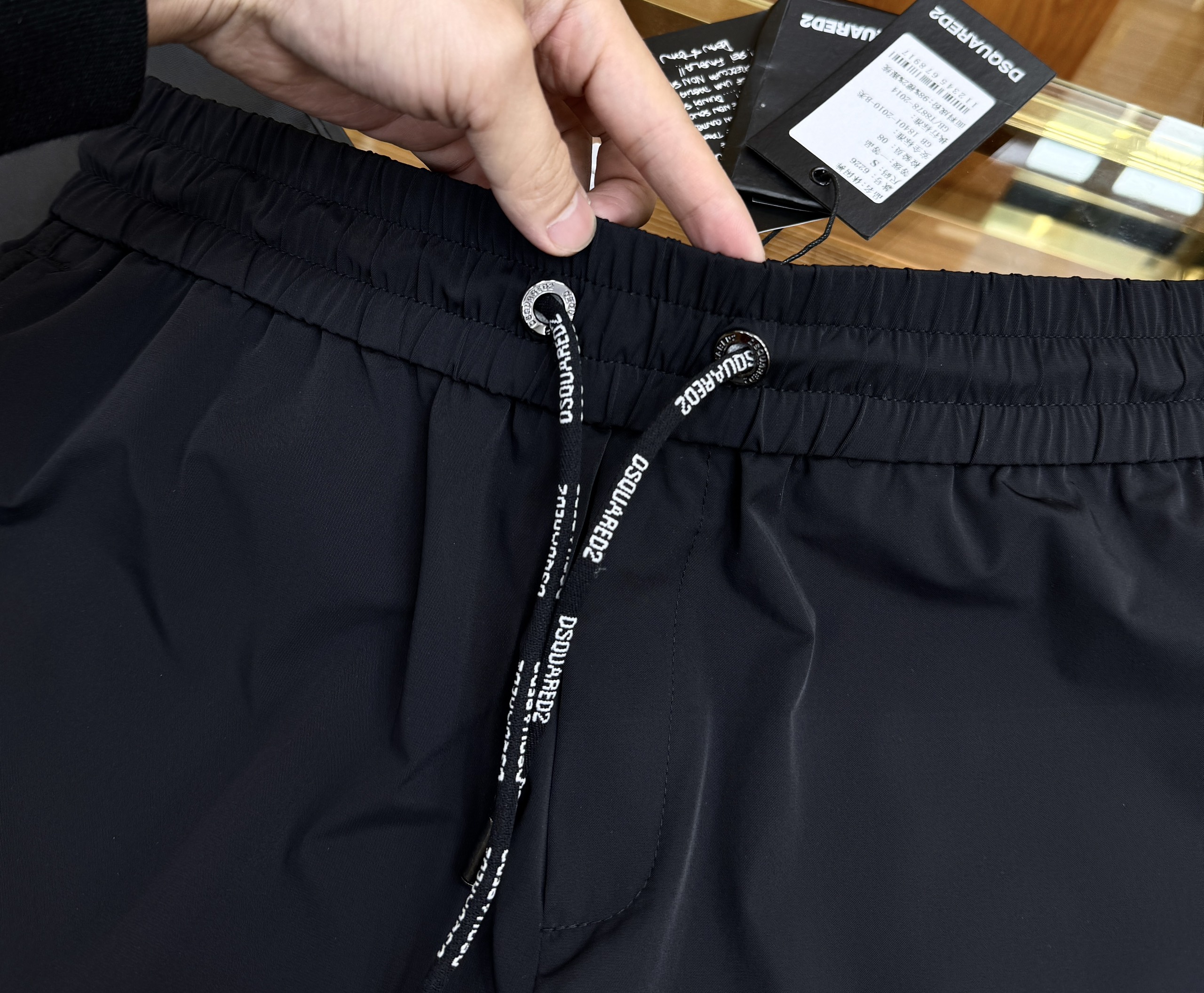 Quần short gió Dsquared2 DSQ2 logo D2 túi sau Like Auth 1-1 on web CD