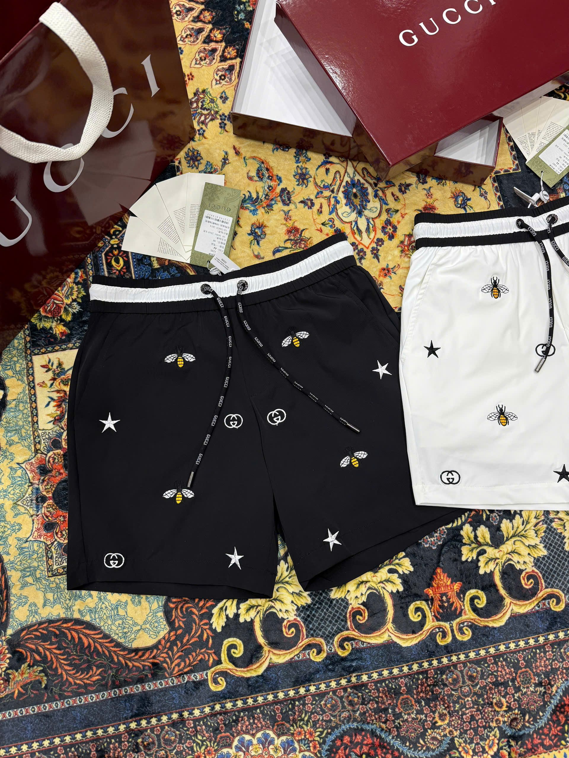 Quần short gió Gucci GC họa tiết logo GG Ong thêu Like Auth 1-1 on web CD MK