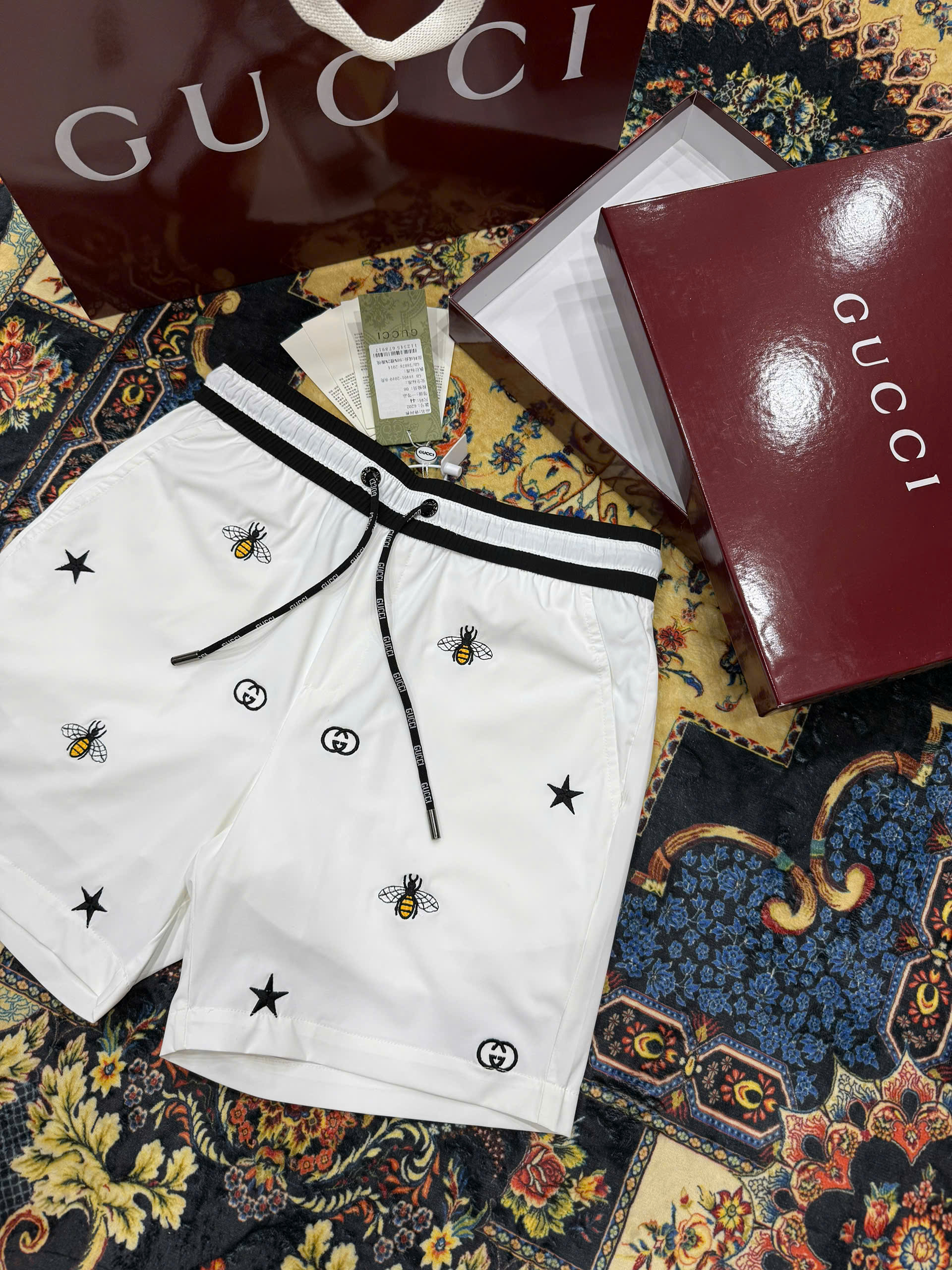 Quần short gió Gucci GC họa tiết logo GG Ong thêu Like Auth 1-1 on web CD MK
