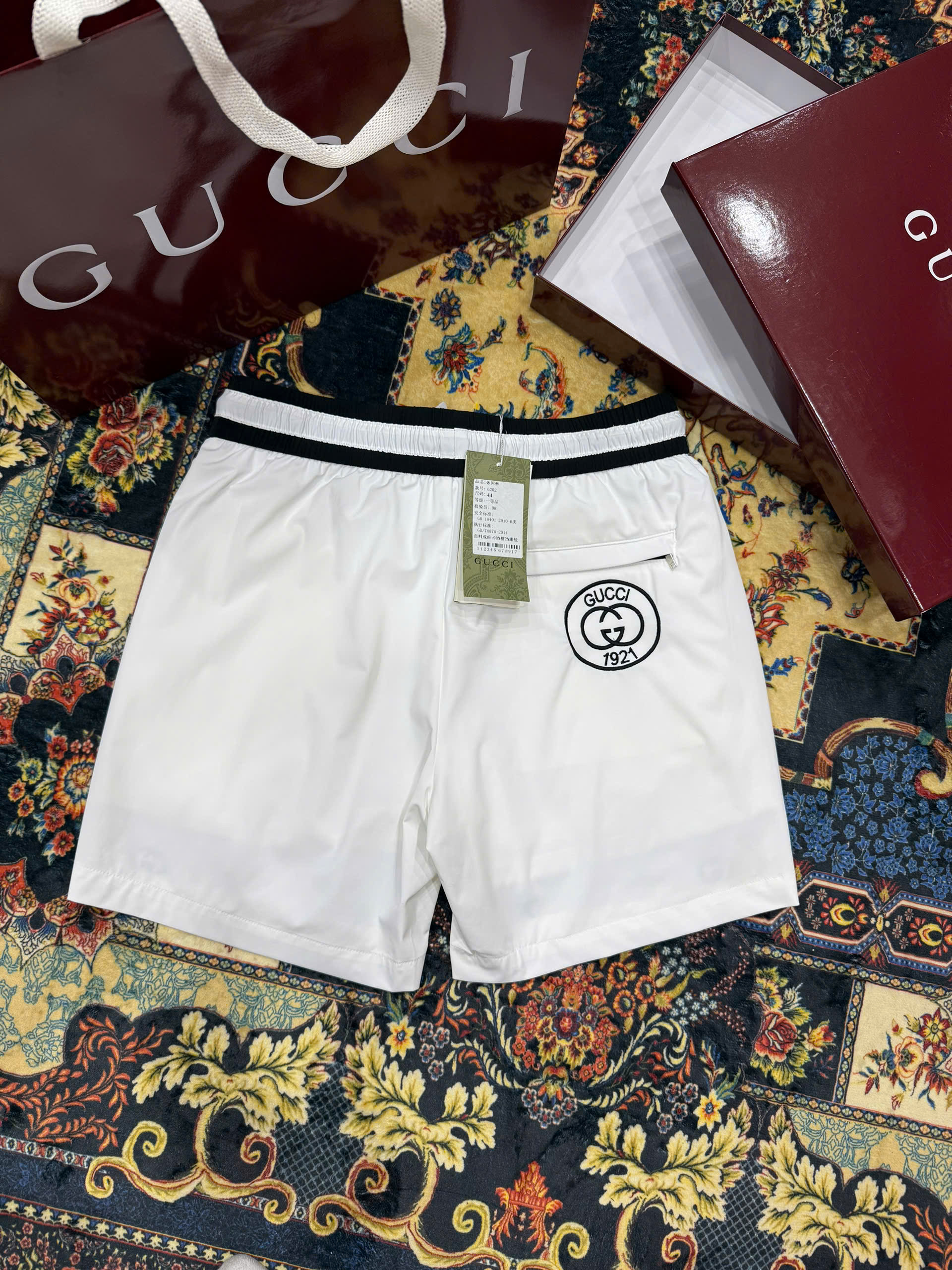 Quần short gió Gucci GC họa tiết logo GG Ong thêu Like Auth 1-1 on web CD MK