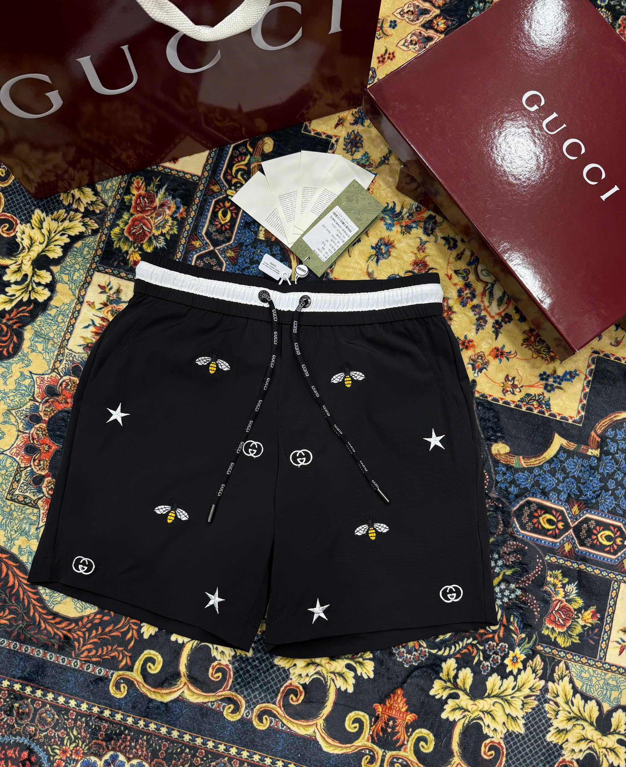 Quần short gió Gucci GC họa tiết logo GG Ong thêu Like Auth 1-1 on web CD MK