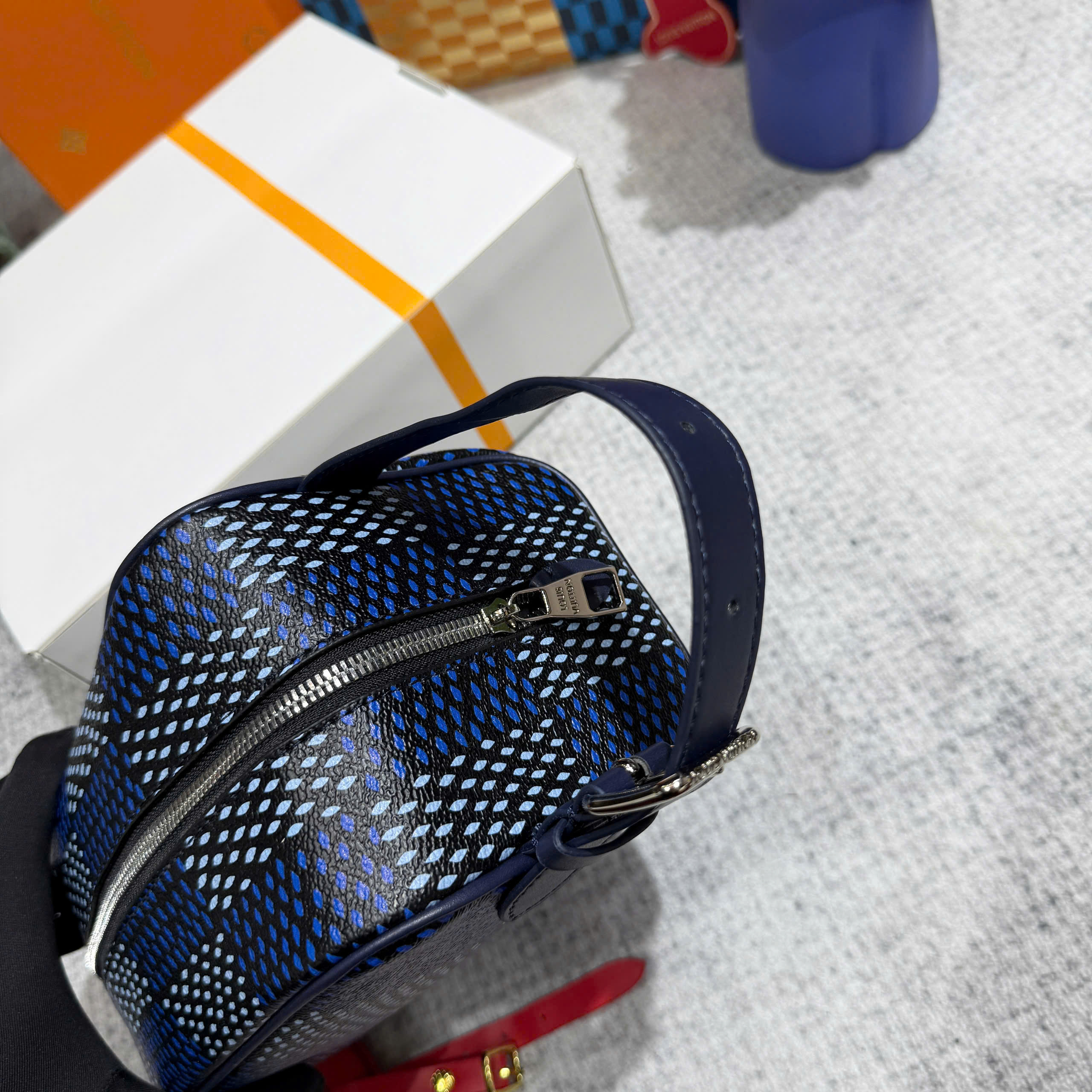 Túi Clutch cầm tay Louis Vuitton LV Xanh than họa tiết ô size 23x13x12cm Like Auth Fullbox phụ kiện PLD