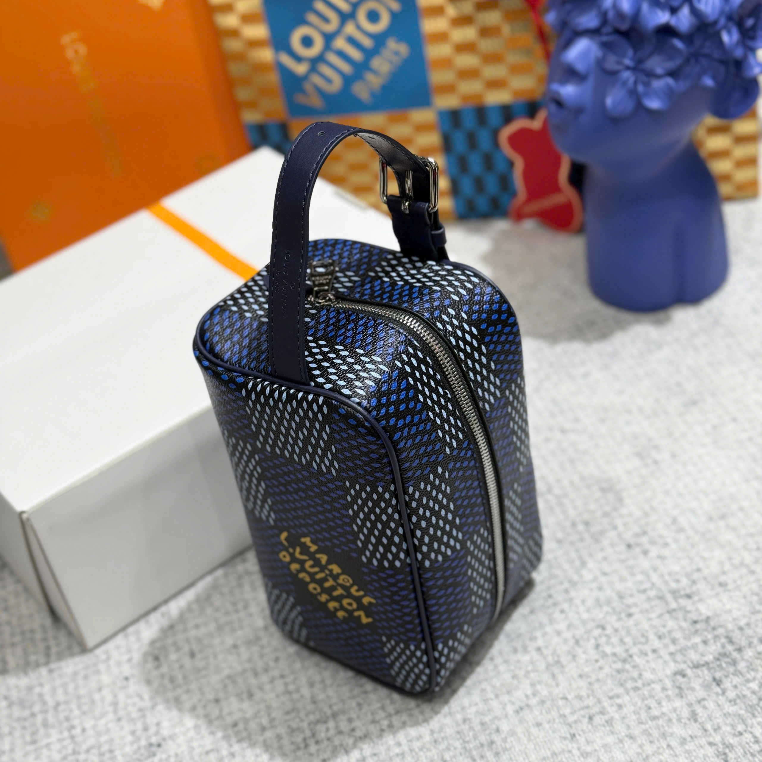 Túi Clutch cầm tay Louis Vuitton LV Xanh than họa tiết ô size 23x13x12cm Like Auth Fullbox phụ kiện PLD