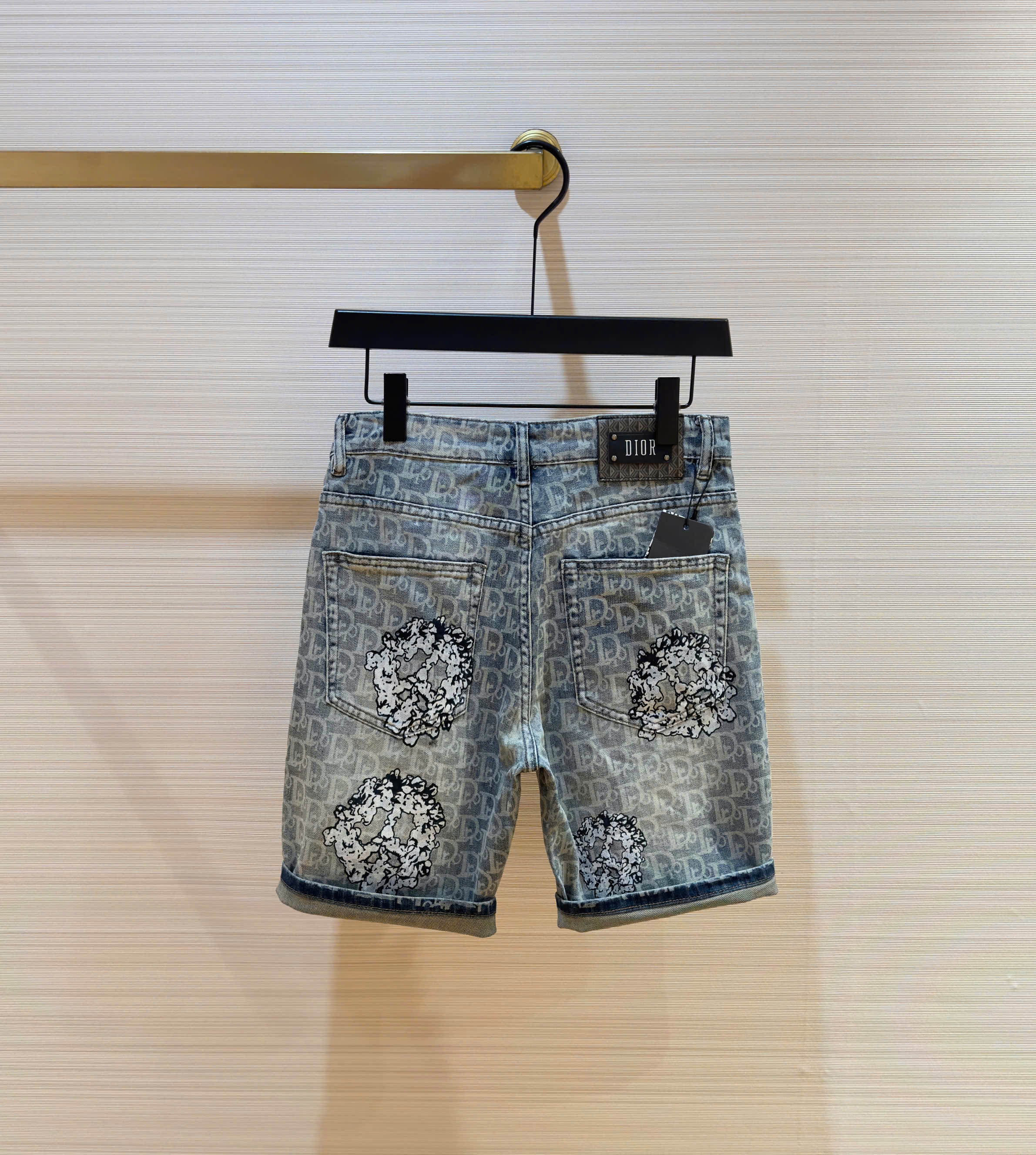 Quần short jean Dior CD Xanh họa tiết logo chữ full Like Auth 1-1 on web DDT