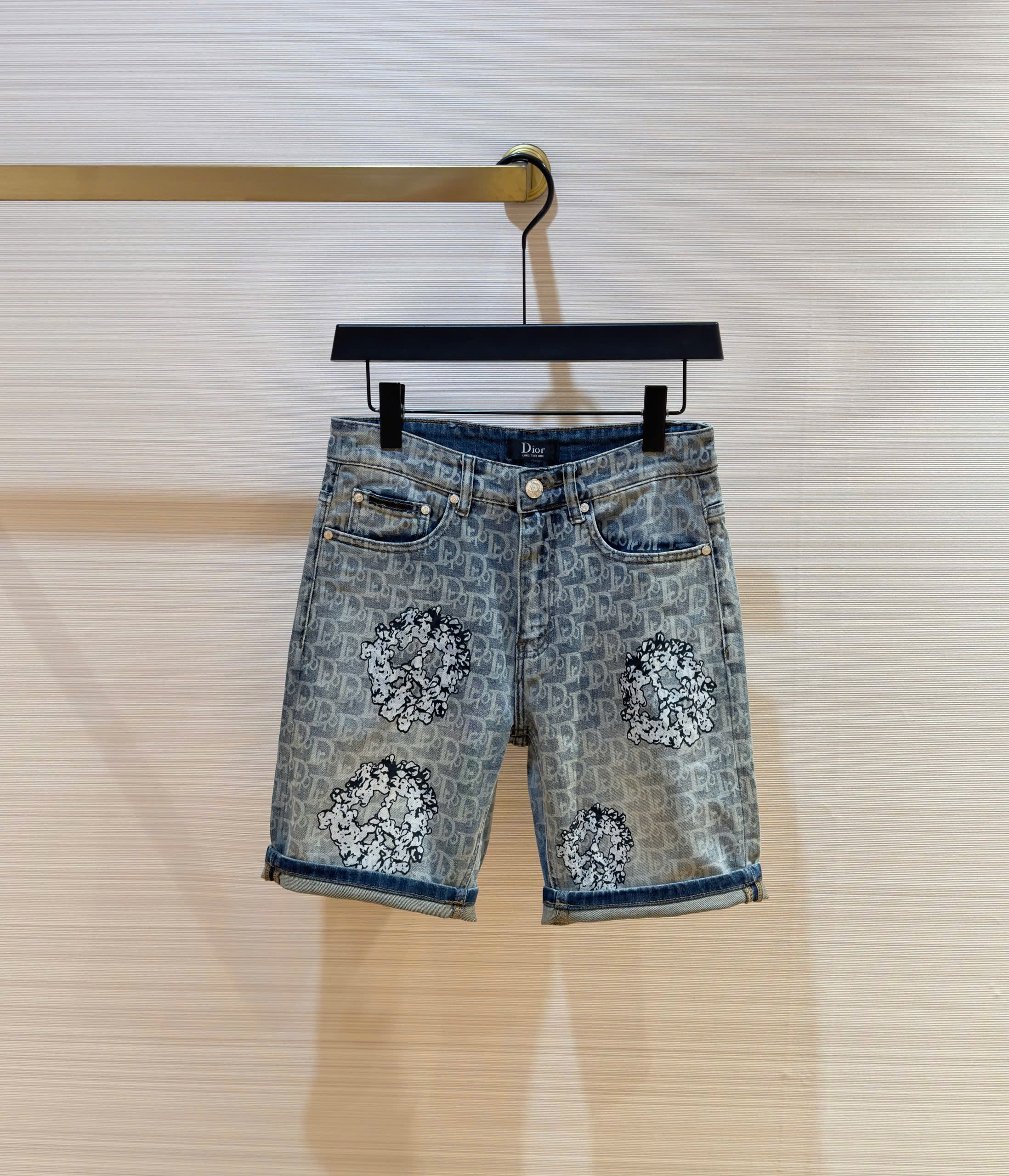 Quần short jean Dior CD Xanh họa tiết logo chữ full Like Auth 1-1 on web DDT