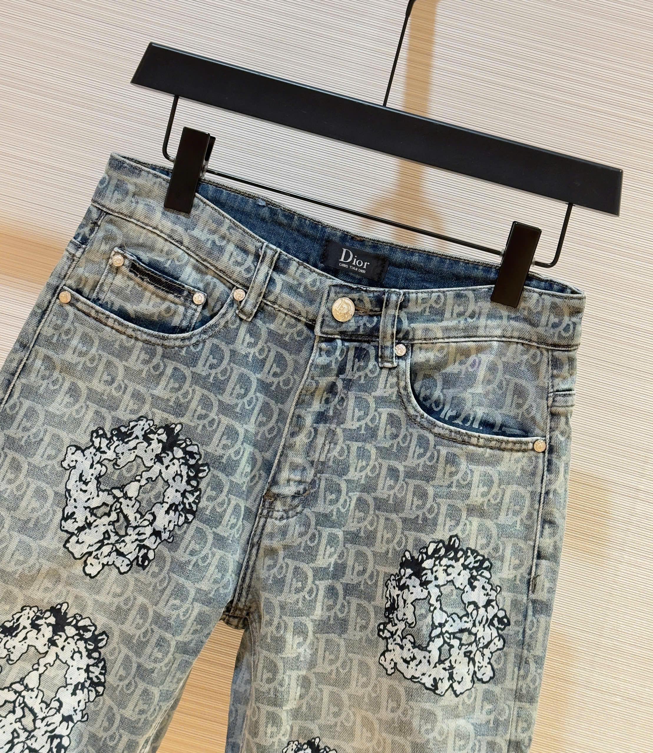 Quần short jean Dior CD Xanh họa tiết logo chữ full Like Auth 1-1 on web DDT