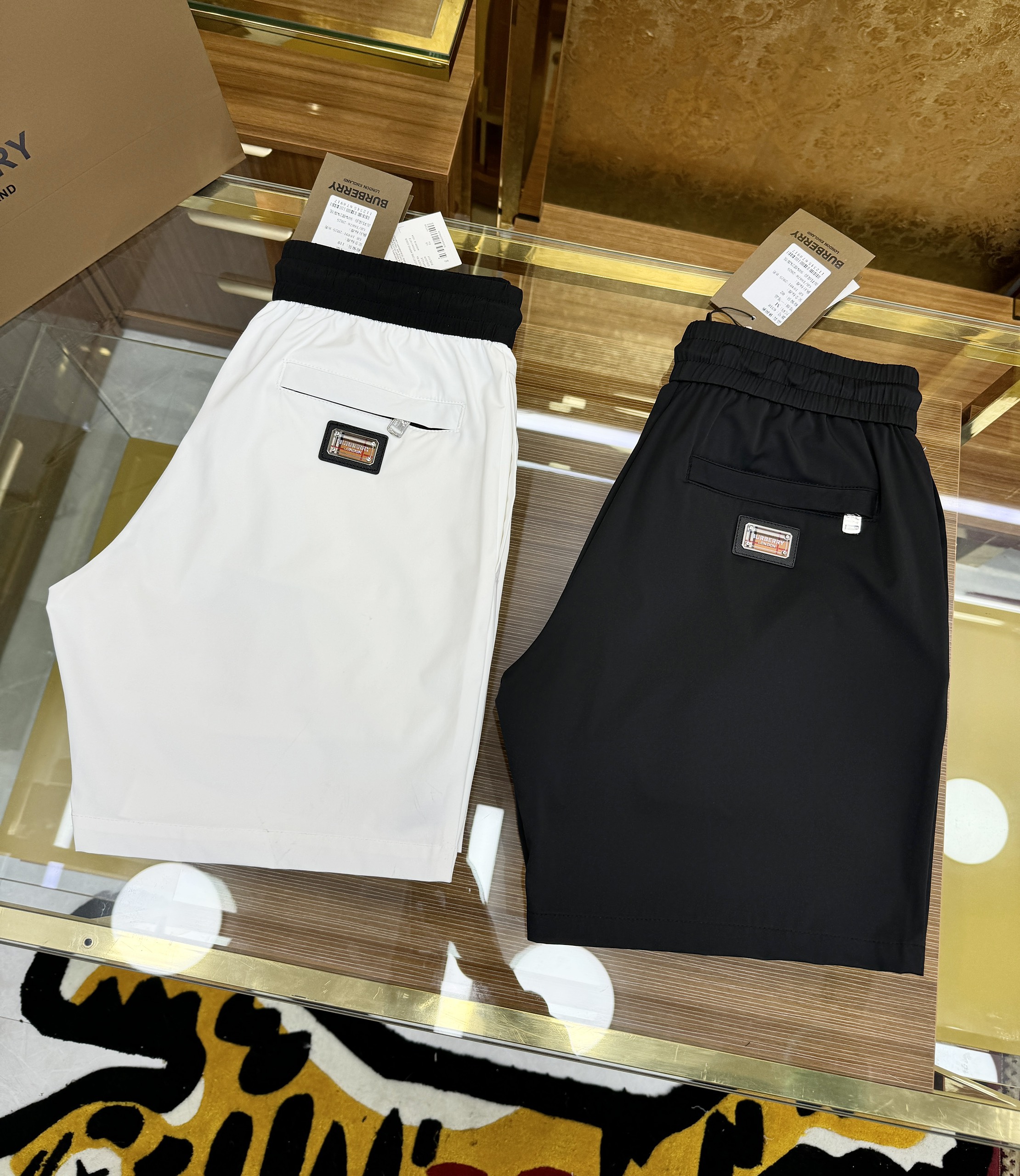 Quần short gió Burberry BBR họa tiết logo TB lính cưỡi ngựa thêu full Like Auth 1-1 on web CD MK