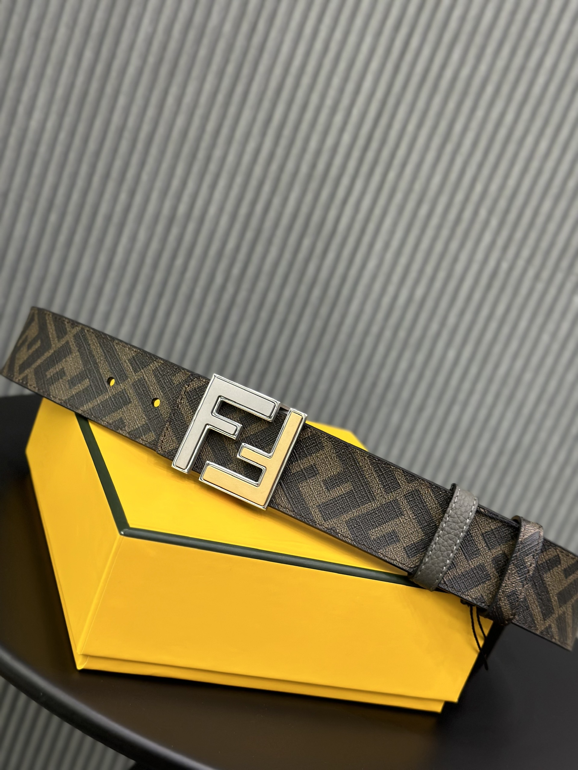 Thắt lưng, dây nịt, belt Fendi FF họa tiết logo mặt FF size 85-105cm Like Auth 1-1 on web fullbox VTN