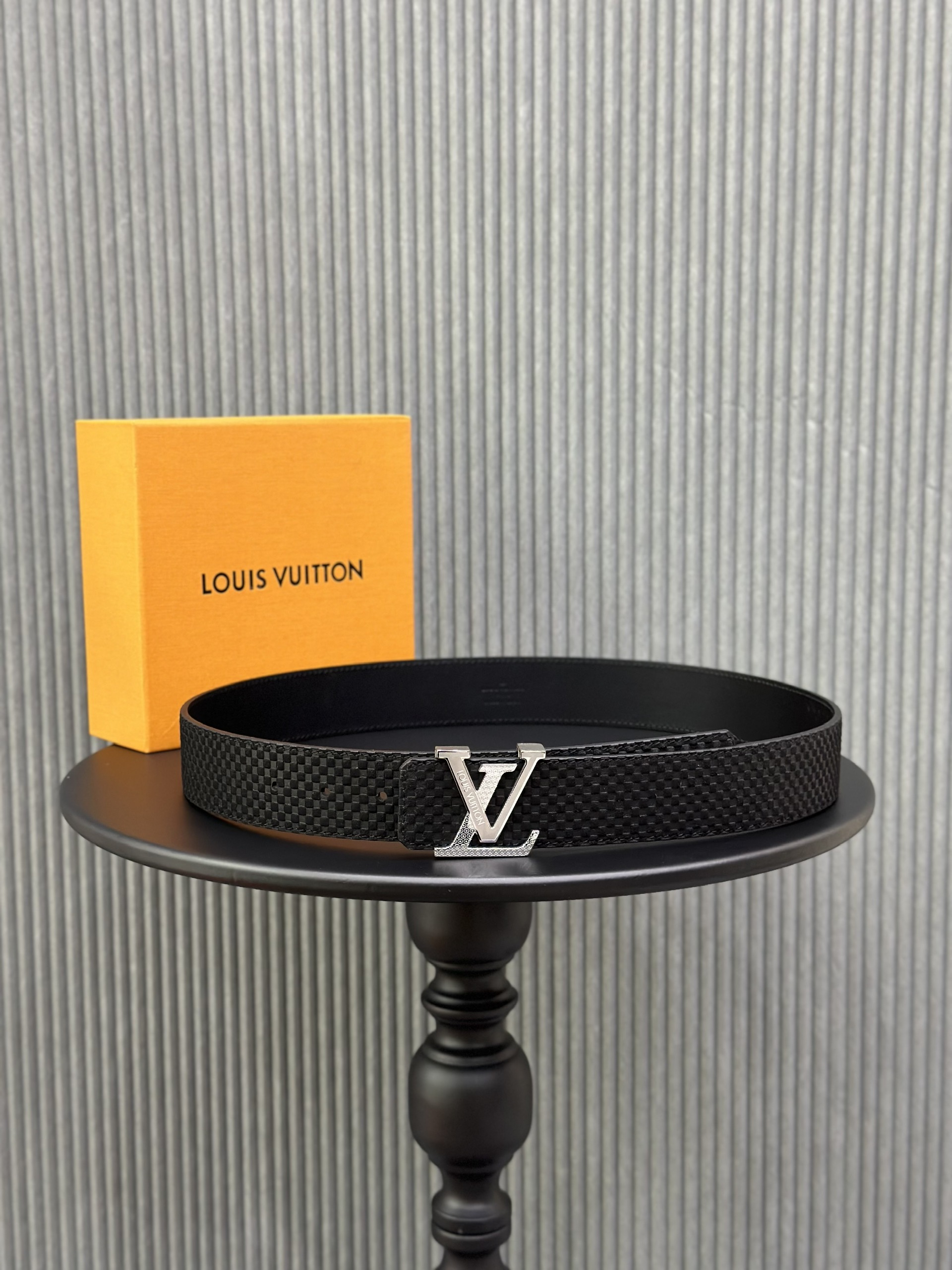Thắt lưng, dây nịt, belt Louis Vuitton LV Đen họa tiết caro mặt logo Bạc size 85-105cm Like Auth 1-1 on web fullbox VTN