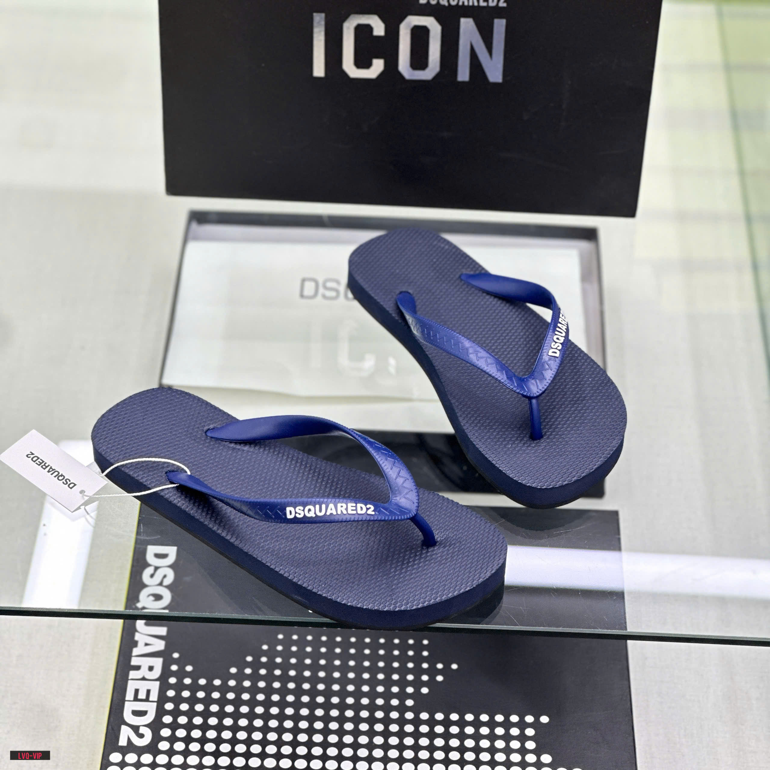 Dép tông, xỏ ngón Dsquared2 DSQ2 Xanh than logo chữ Trắng đế Đen Like Auth on web fullbox bill thẻ LVQ