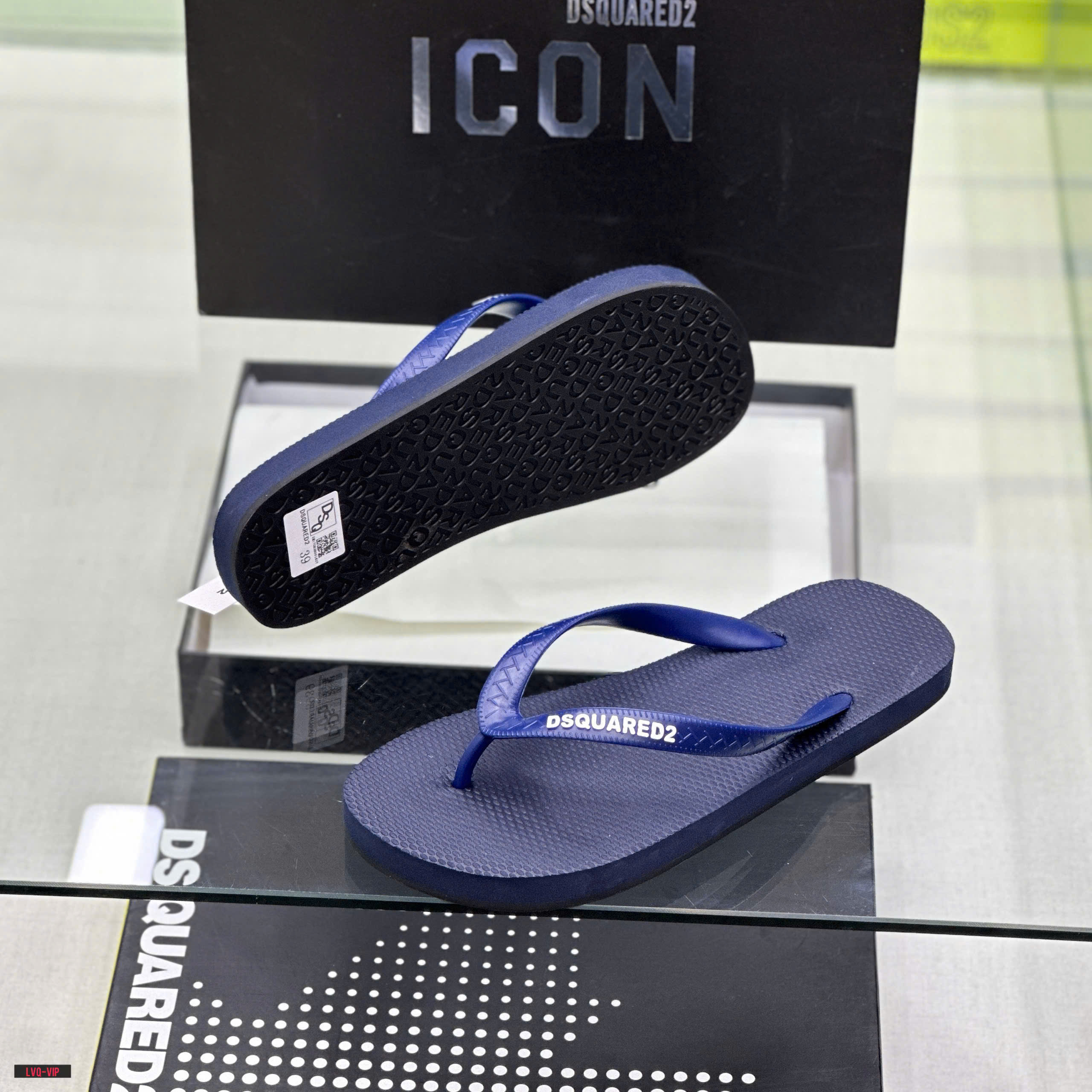 Dép tông, xỏ ngón Dsquared2 DSQ2 Xanh than logo chữ Trắng đế Đen Like Auth on web fullbox bill thẻ LVQ