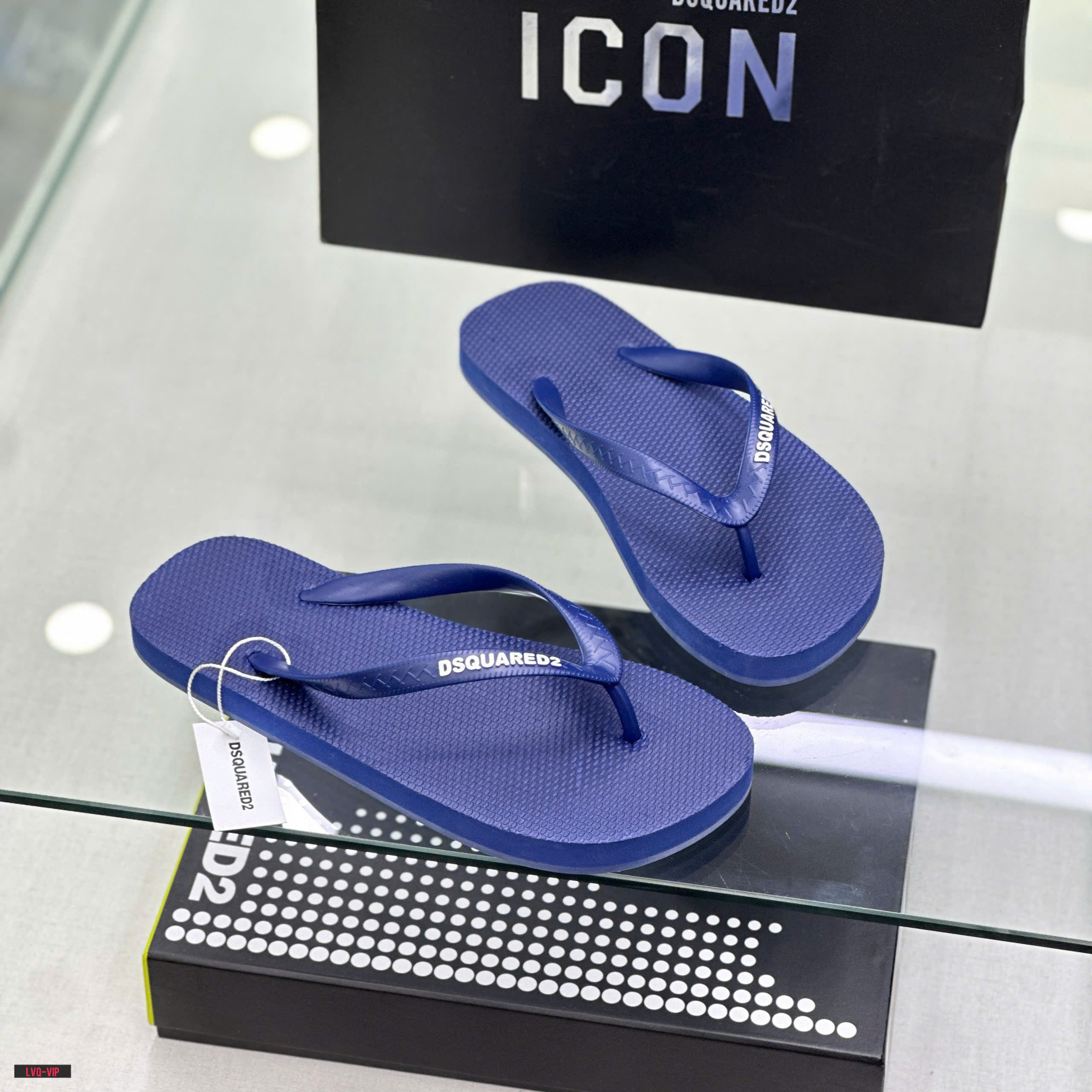 Dép tông, xỏ ngón Dsquared2 DSQ2 Xanh than logo chữ Trắng Like Auth on web fullbox bill thẻ LVQ