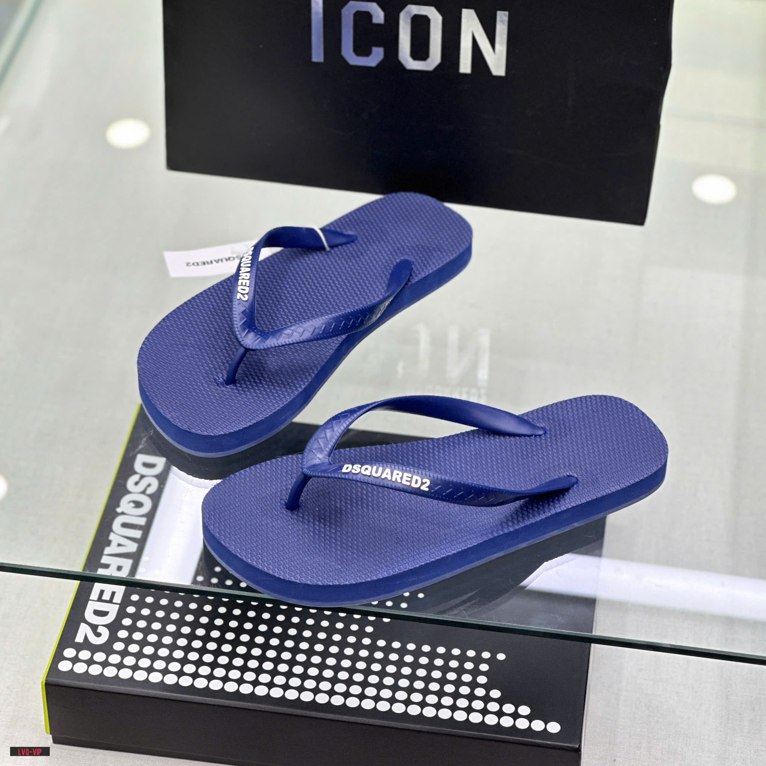 Dép tông, xỏ ngón Dsquared2 DSQ2 Xanh than logo chữ Trắng Like Auth on web fullbox bill thẻ LVQ